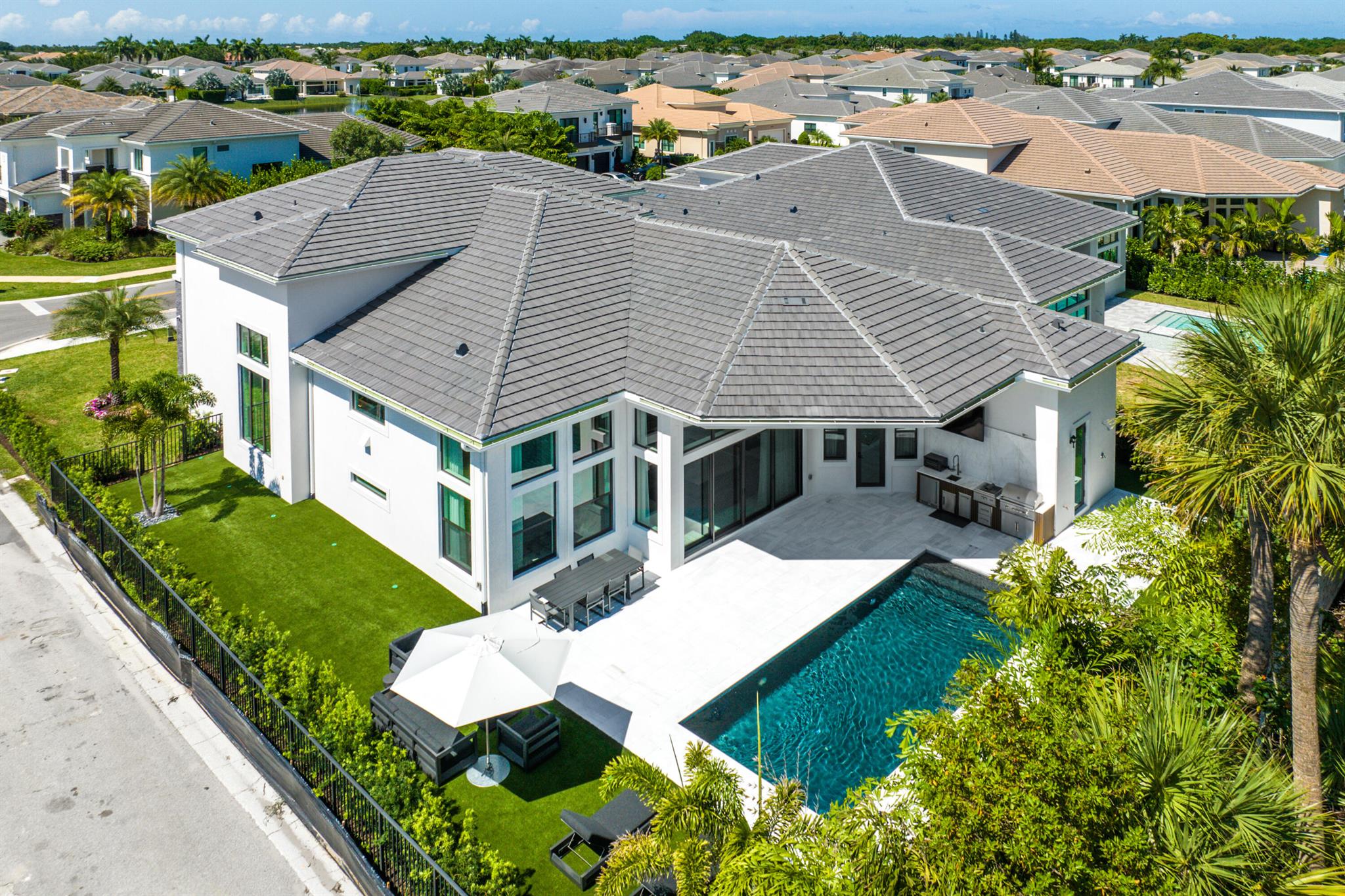 ROYAL PALM POLO PLAT - Residential