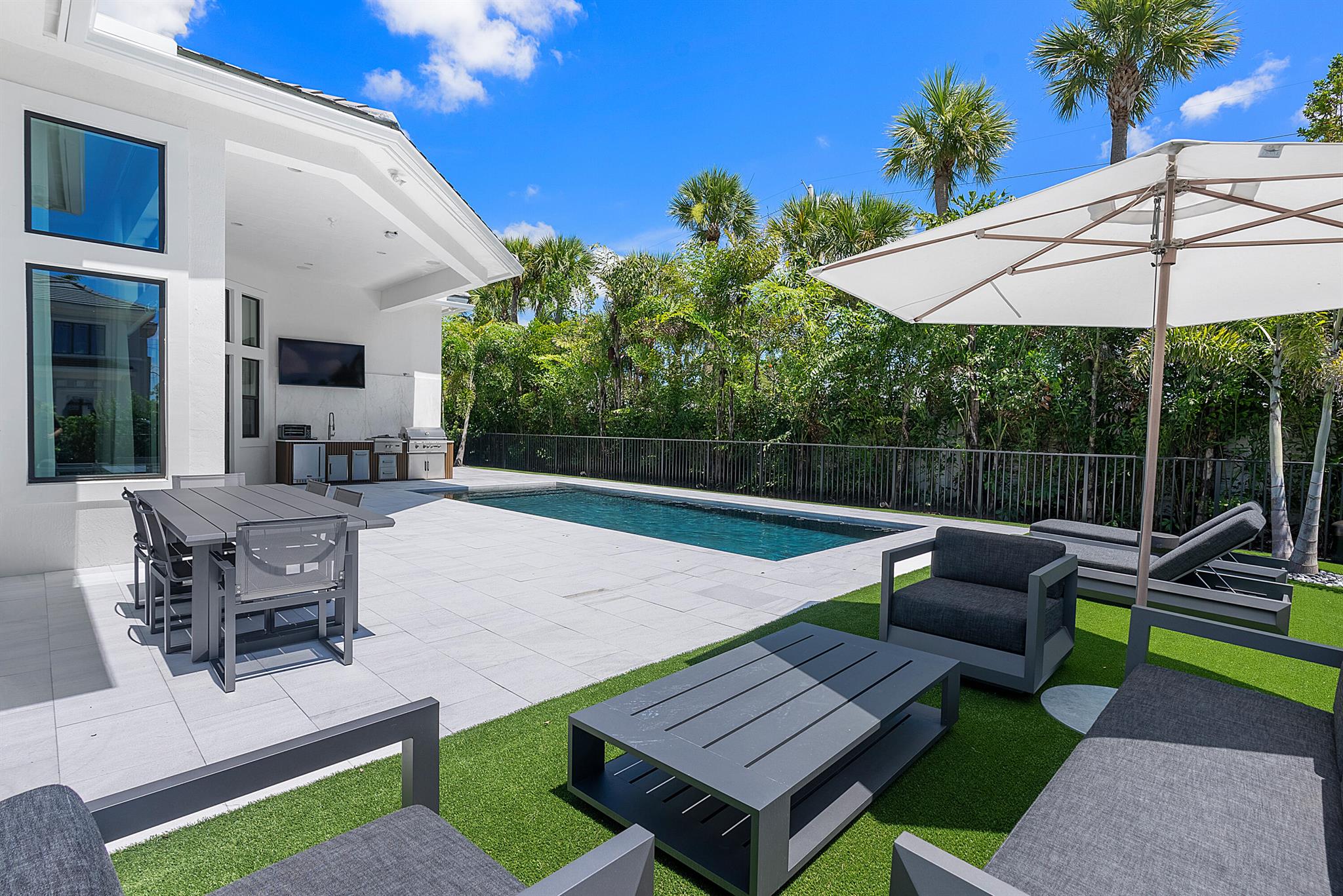 ROYAL PALM POLO PLAT - Residential