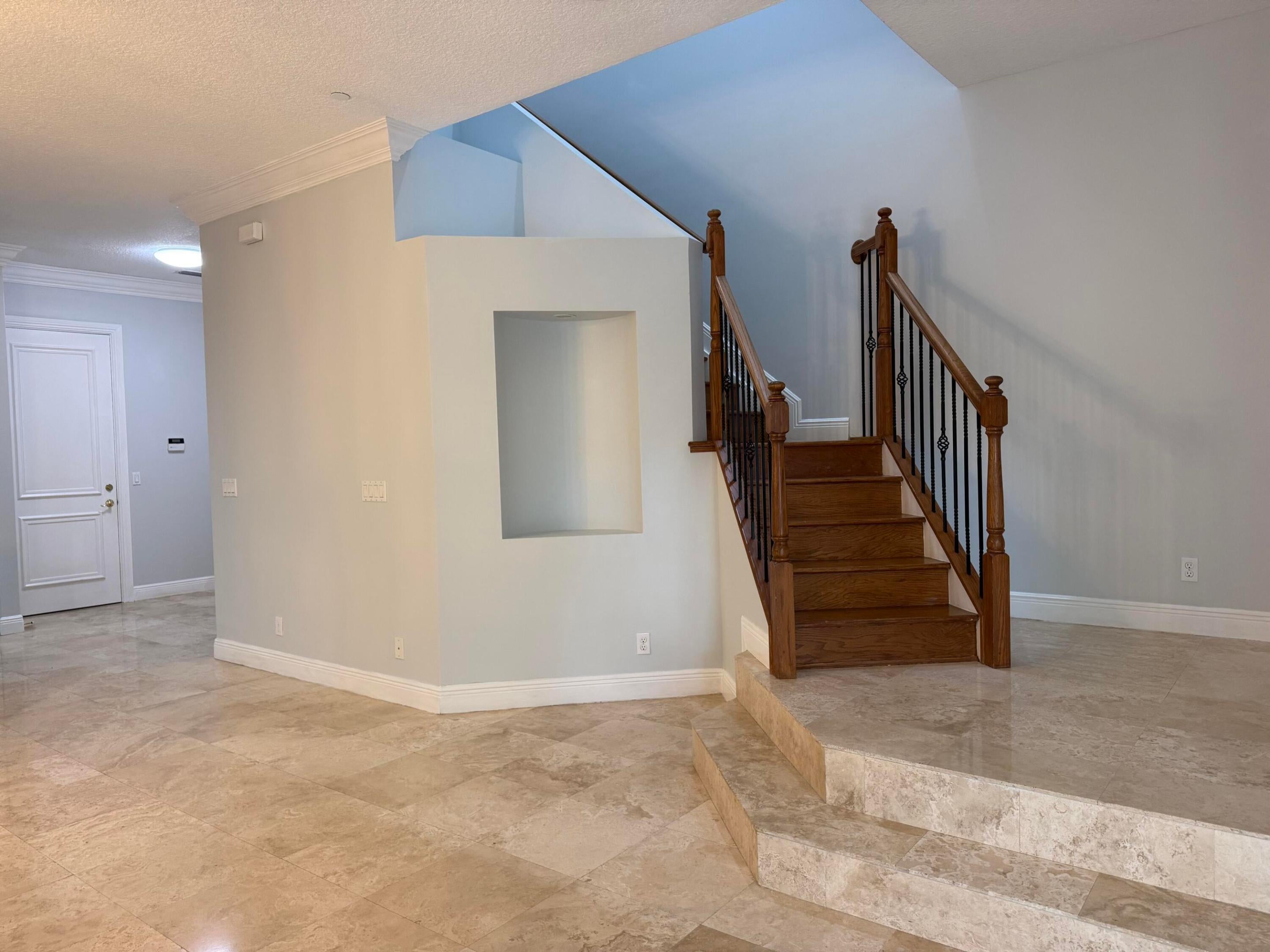 335 NE 69TH Circle
