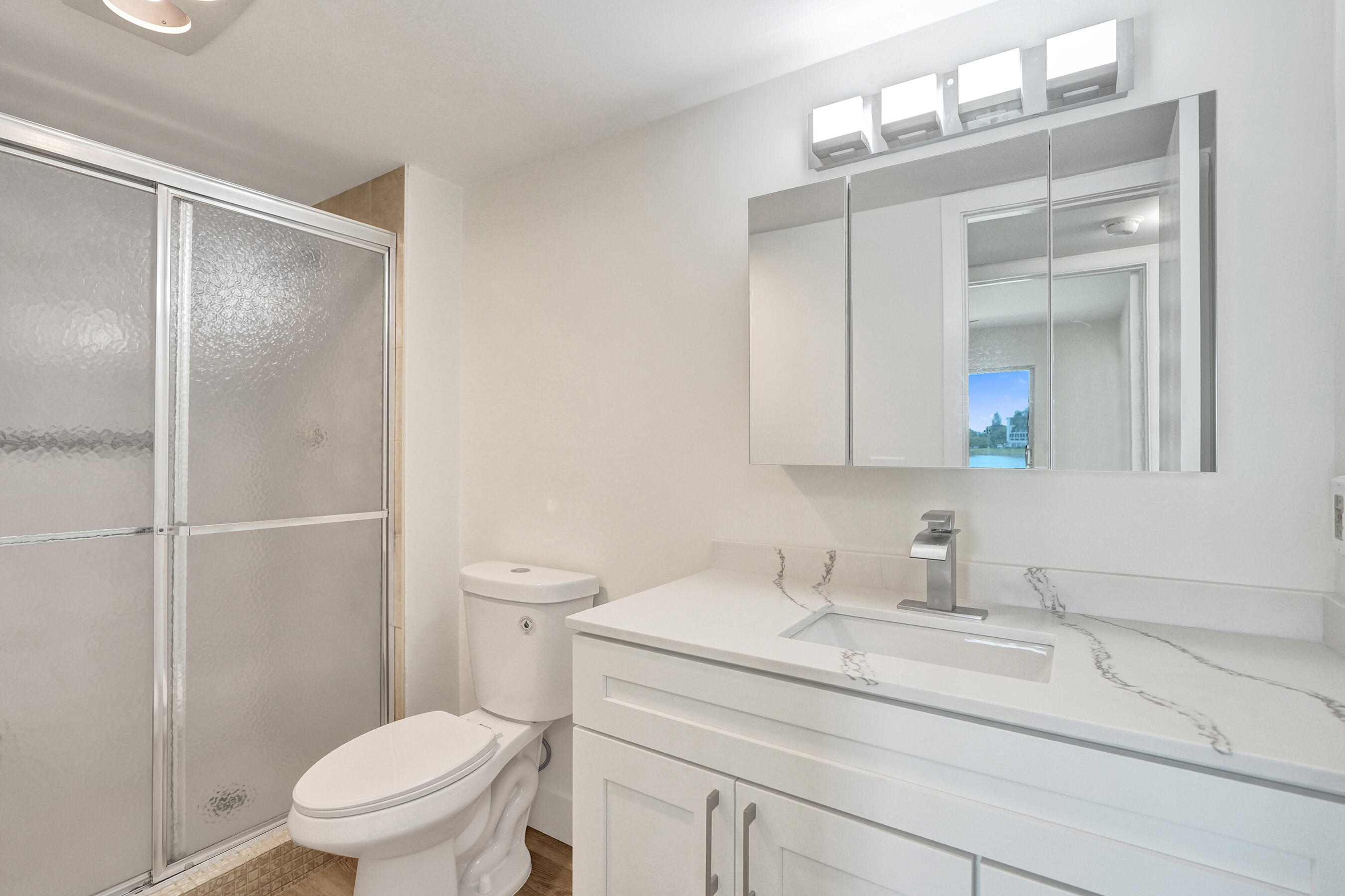 OAKRIDGE V CONDO - Residential