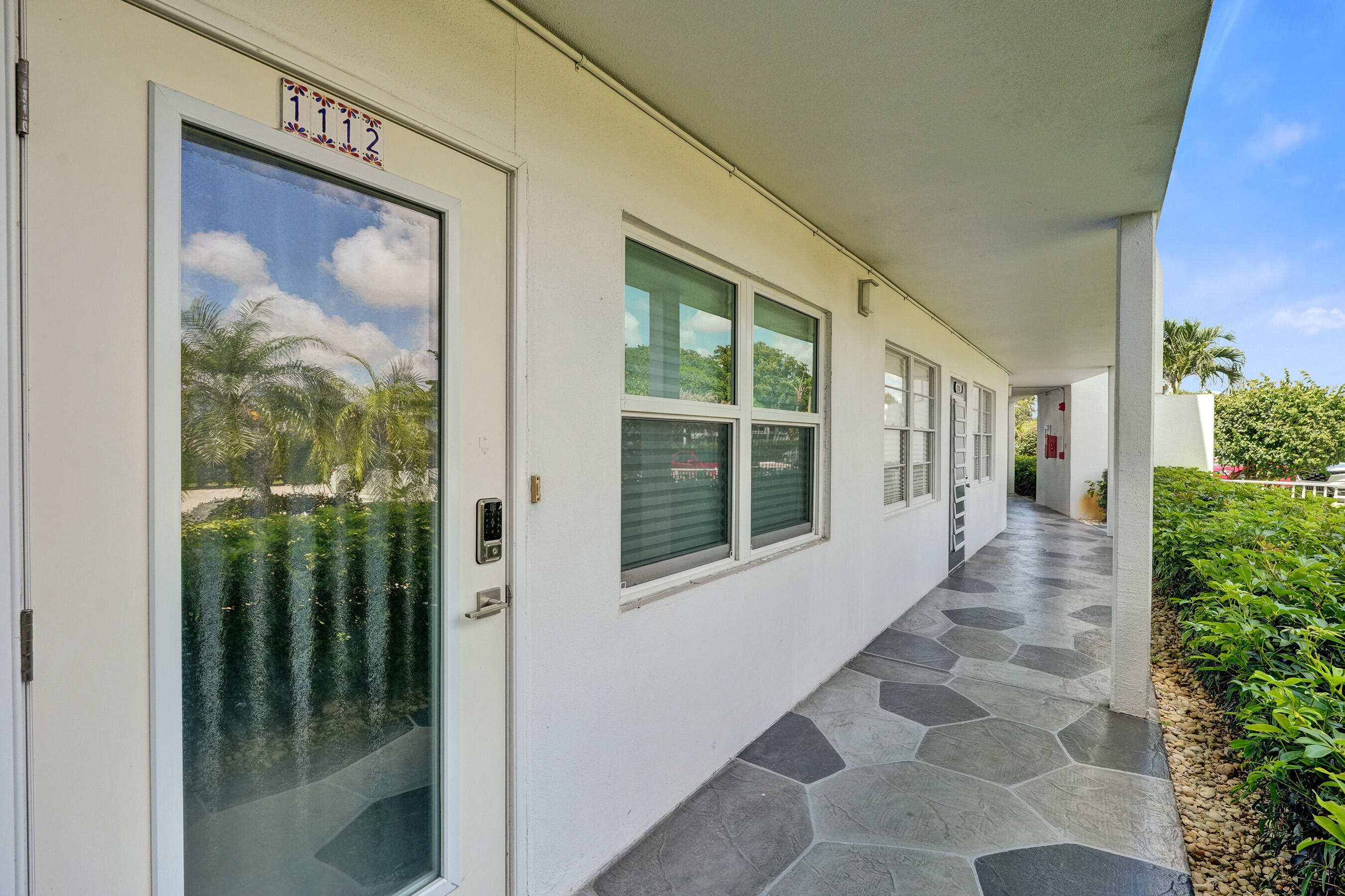 OAKRIDGE V CONDO - Residential