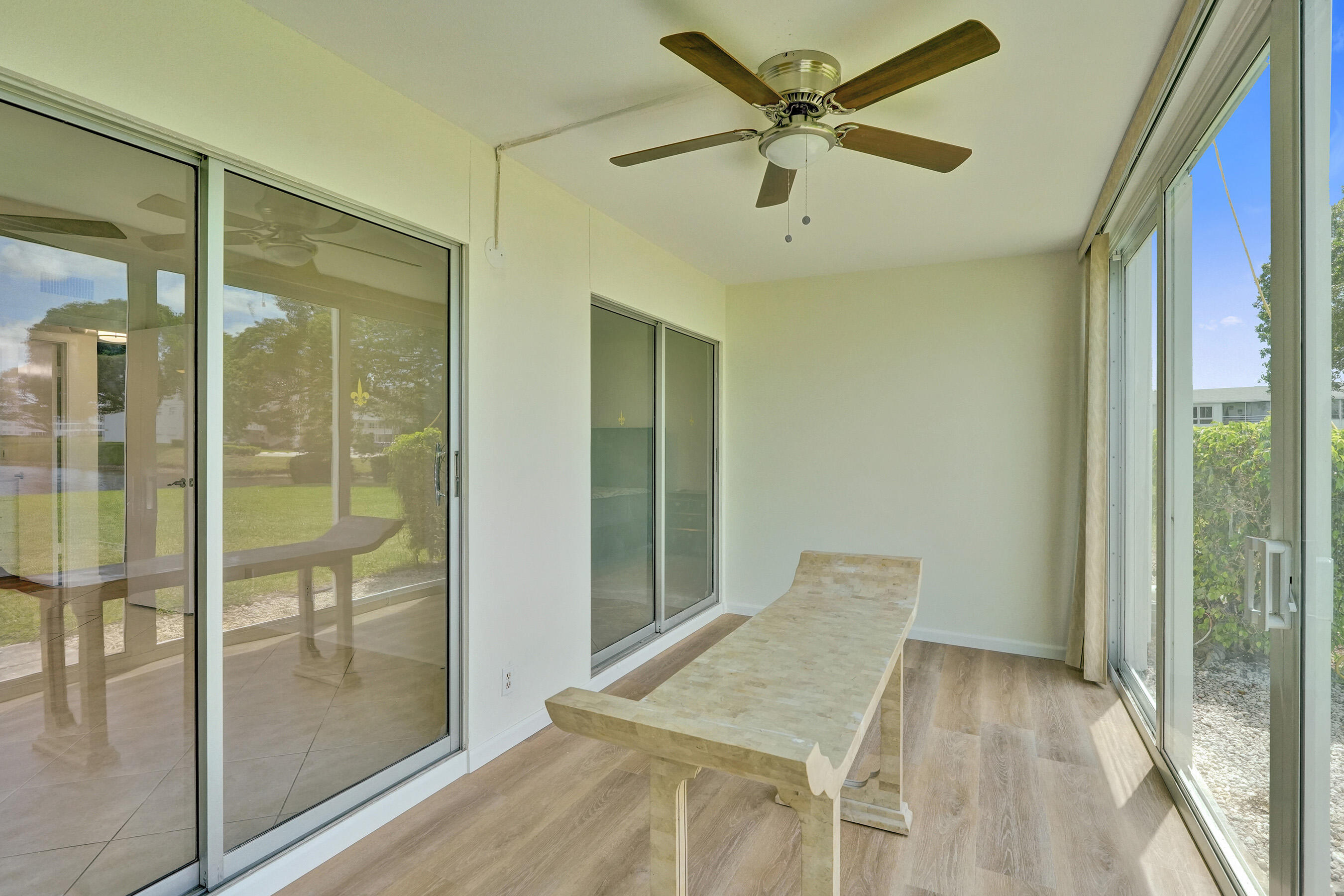 OAKRIDGE V CONDO - Residential