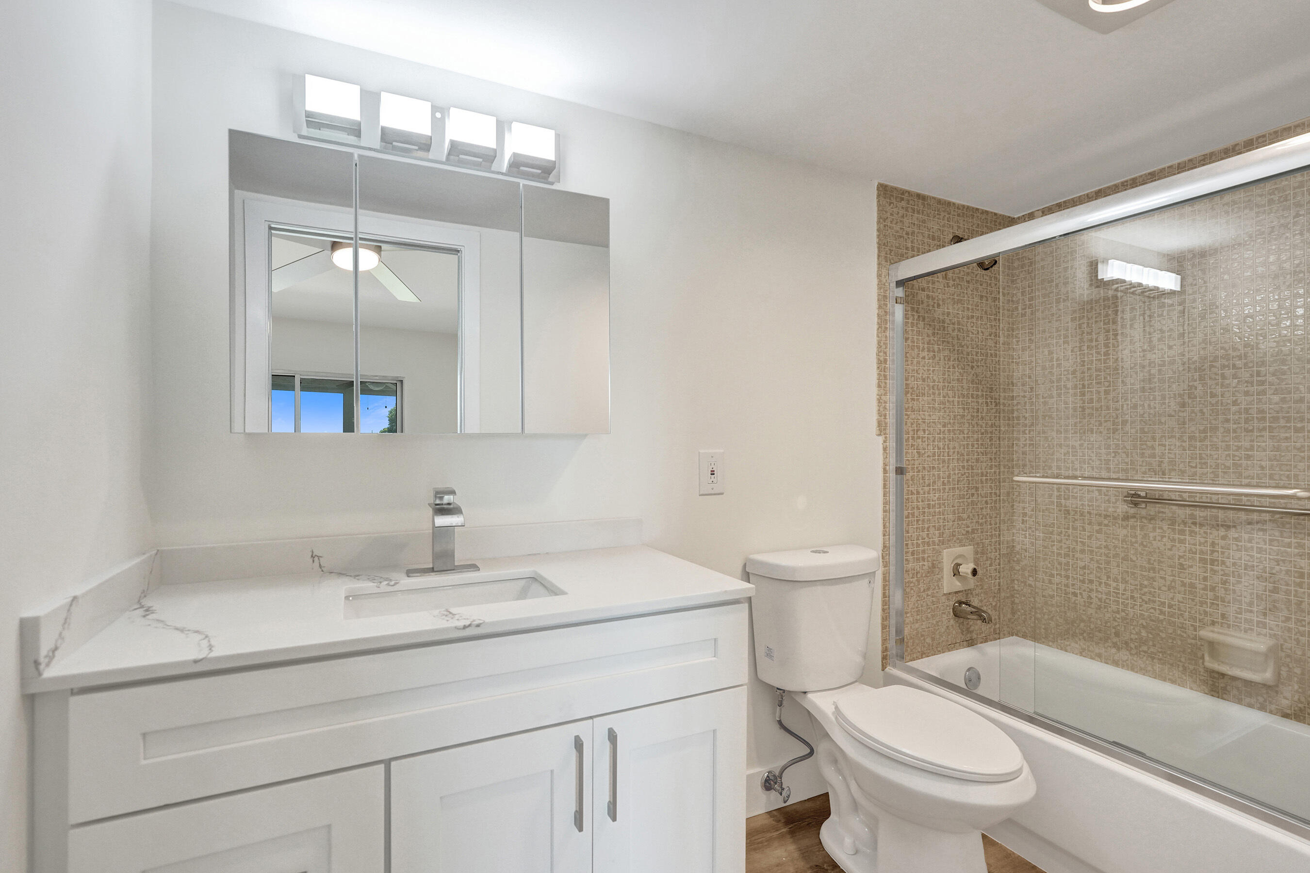 OAKRIDGE V CONDO - Residential