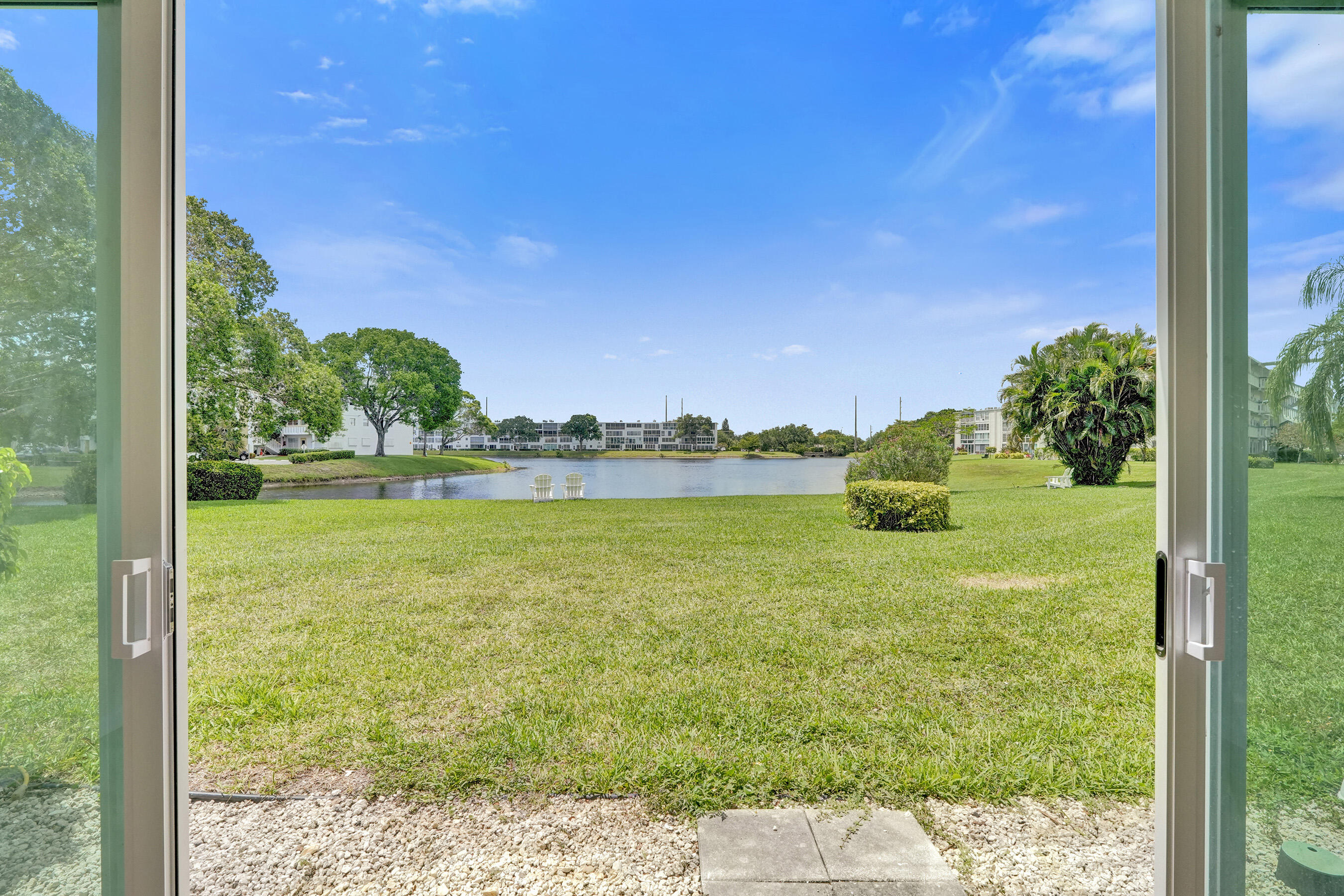 OAKRIDGE V CONDO - Residential