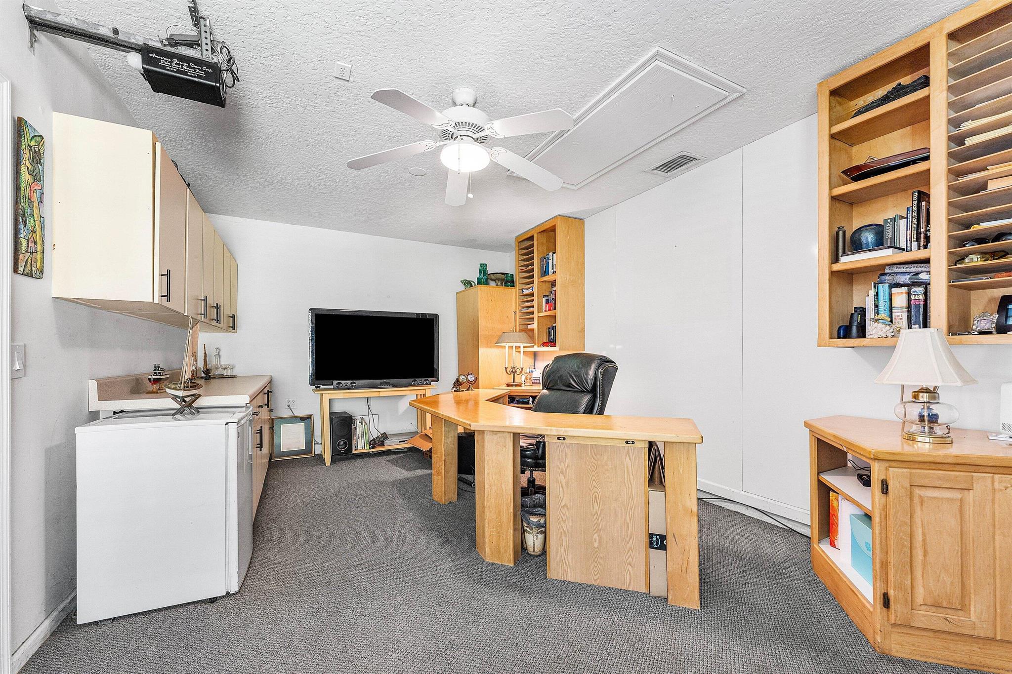 TEQUESTA PINES - Residential