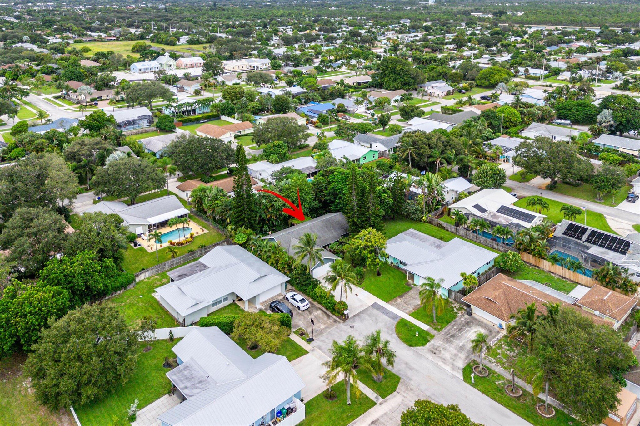 TEQUESTA PINES - Residential
