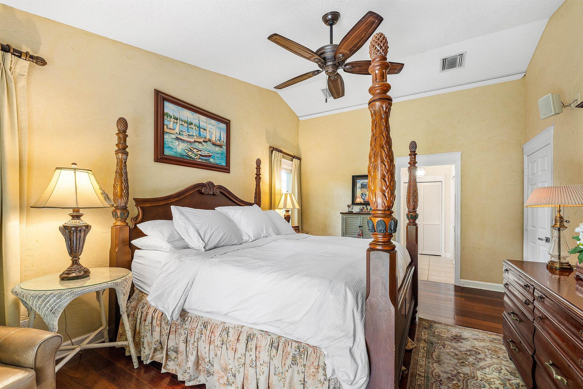TEQUESTA PINES - Residential