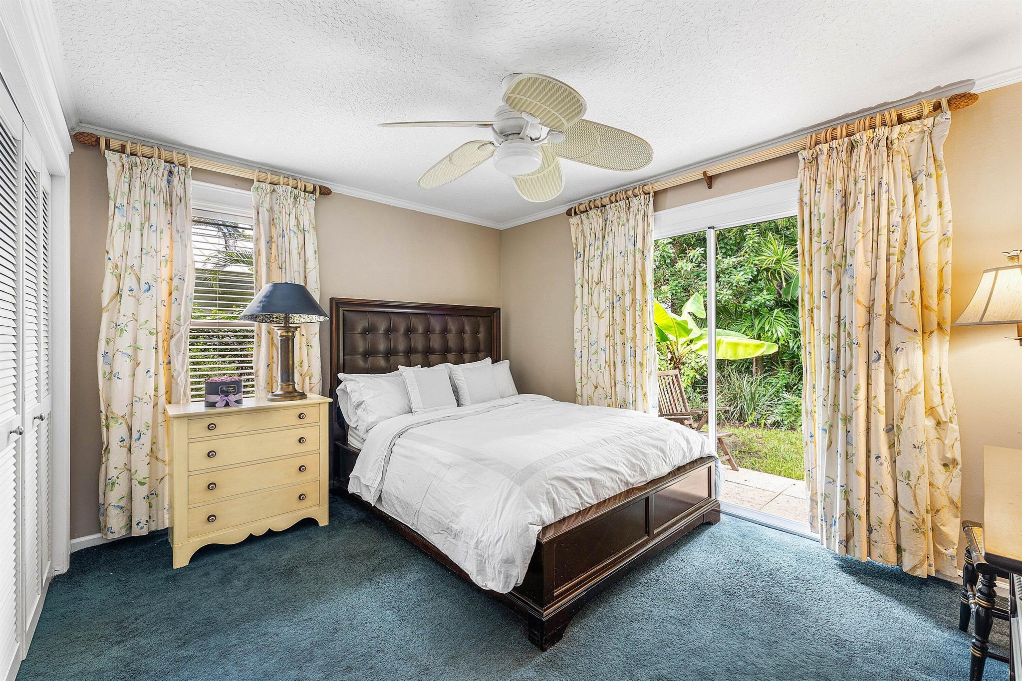 TEQUESTA PINES - Residential