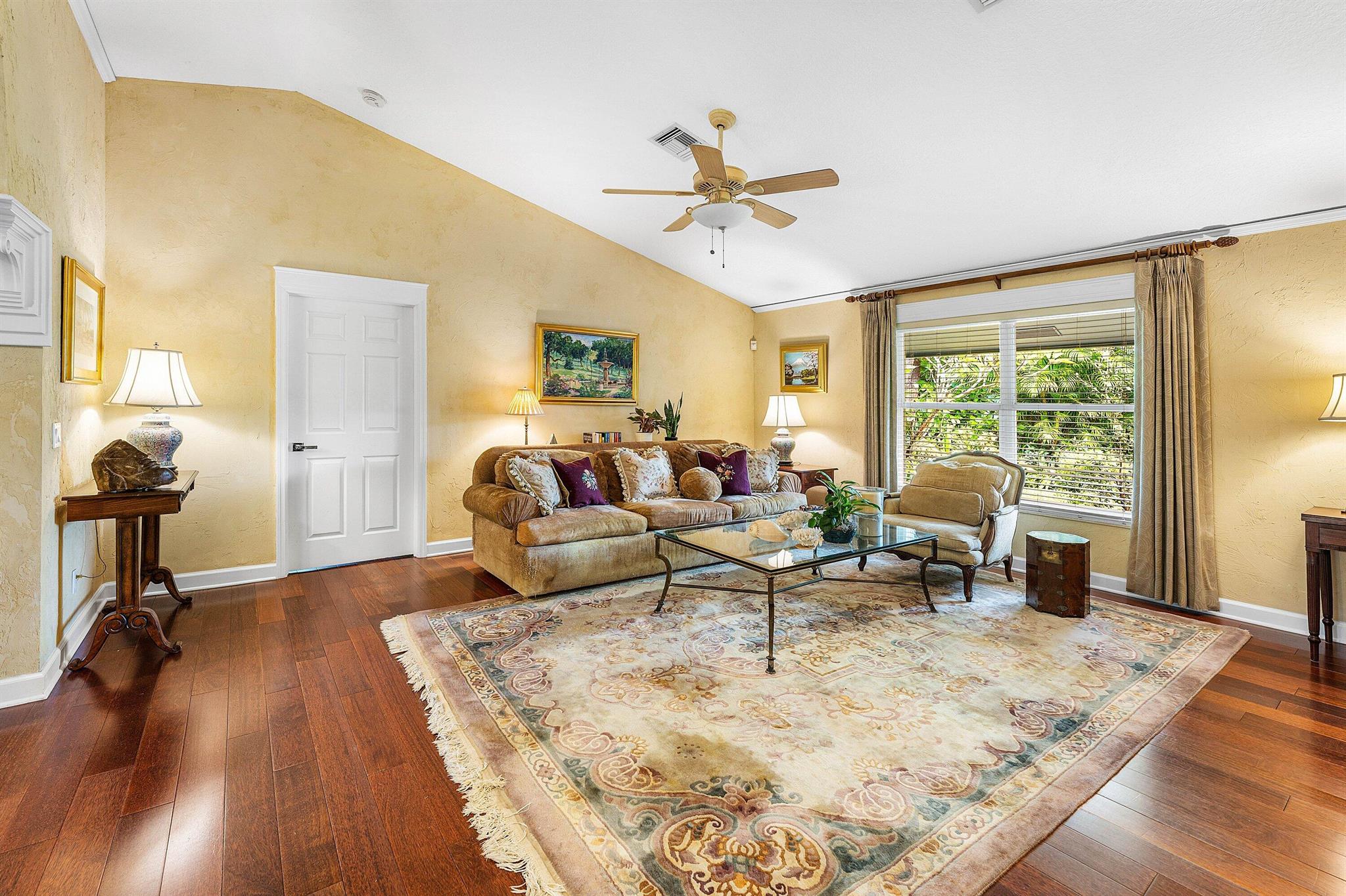 TEQUESTA PINES - Residential