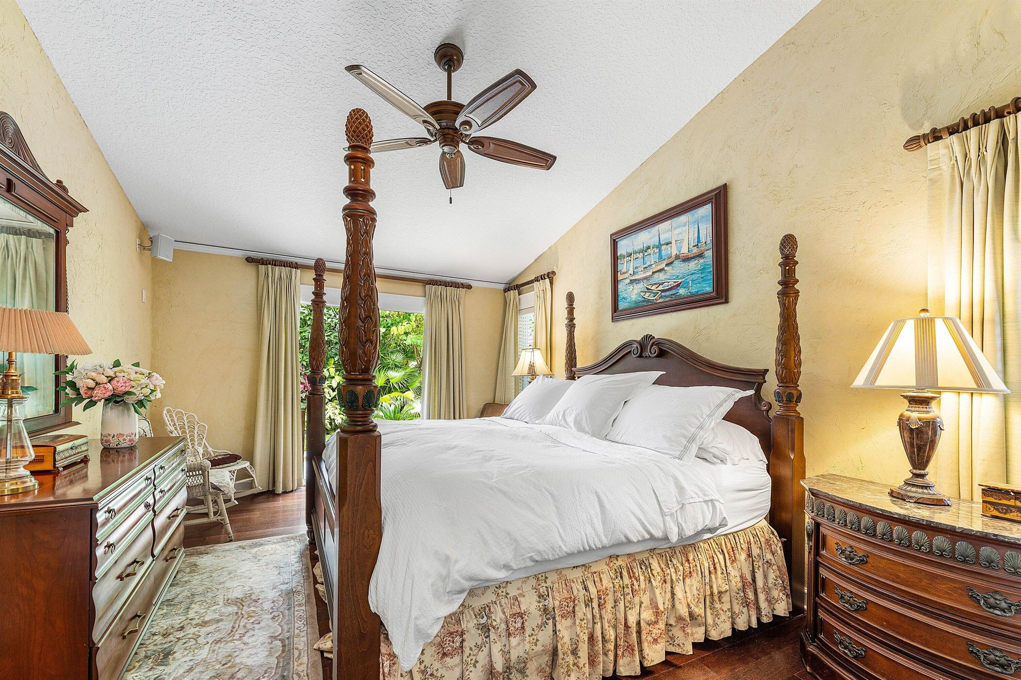 TEQUESTA PINES - Residential