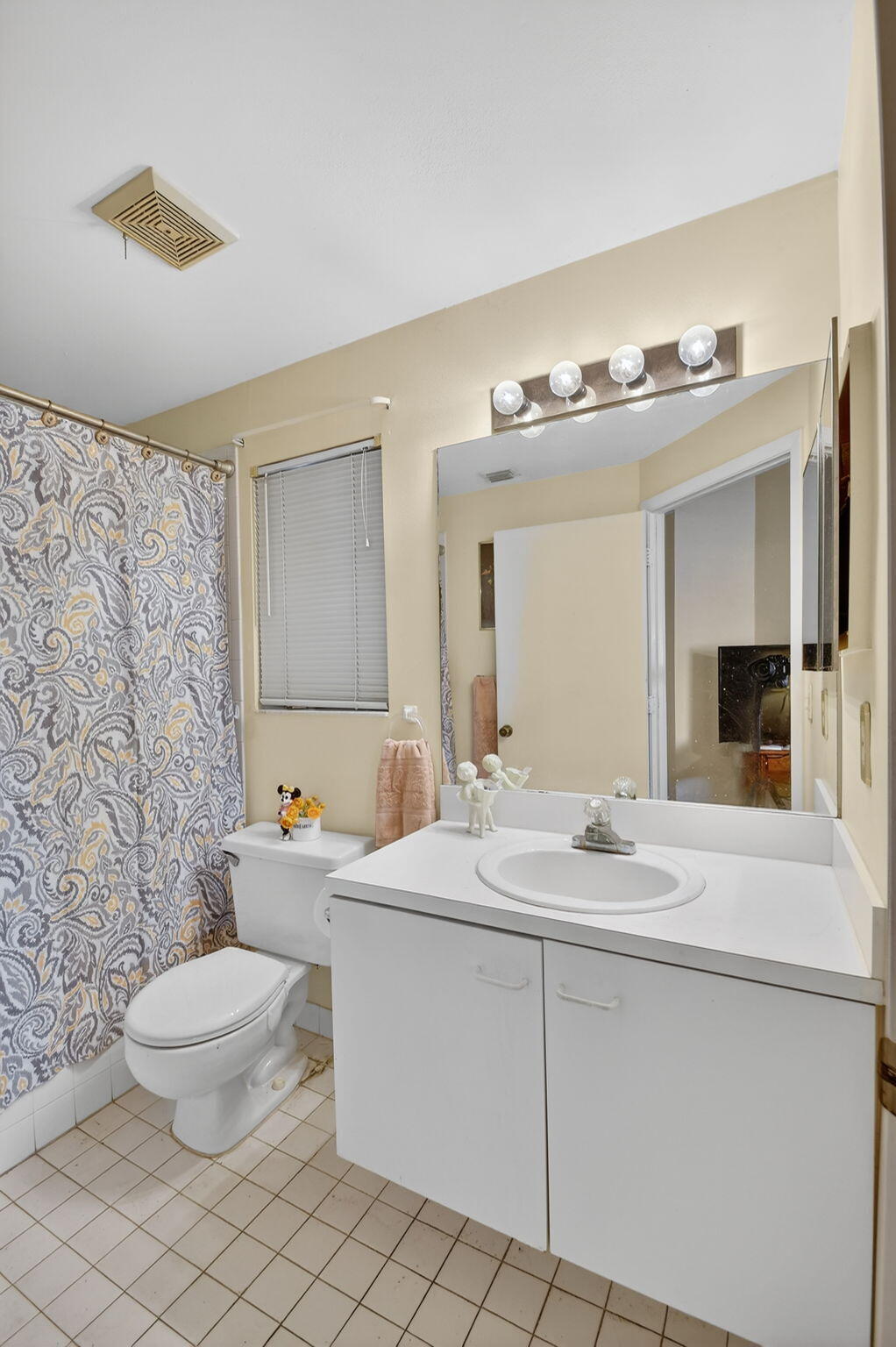 STRAWBERRY LAKES - Residential