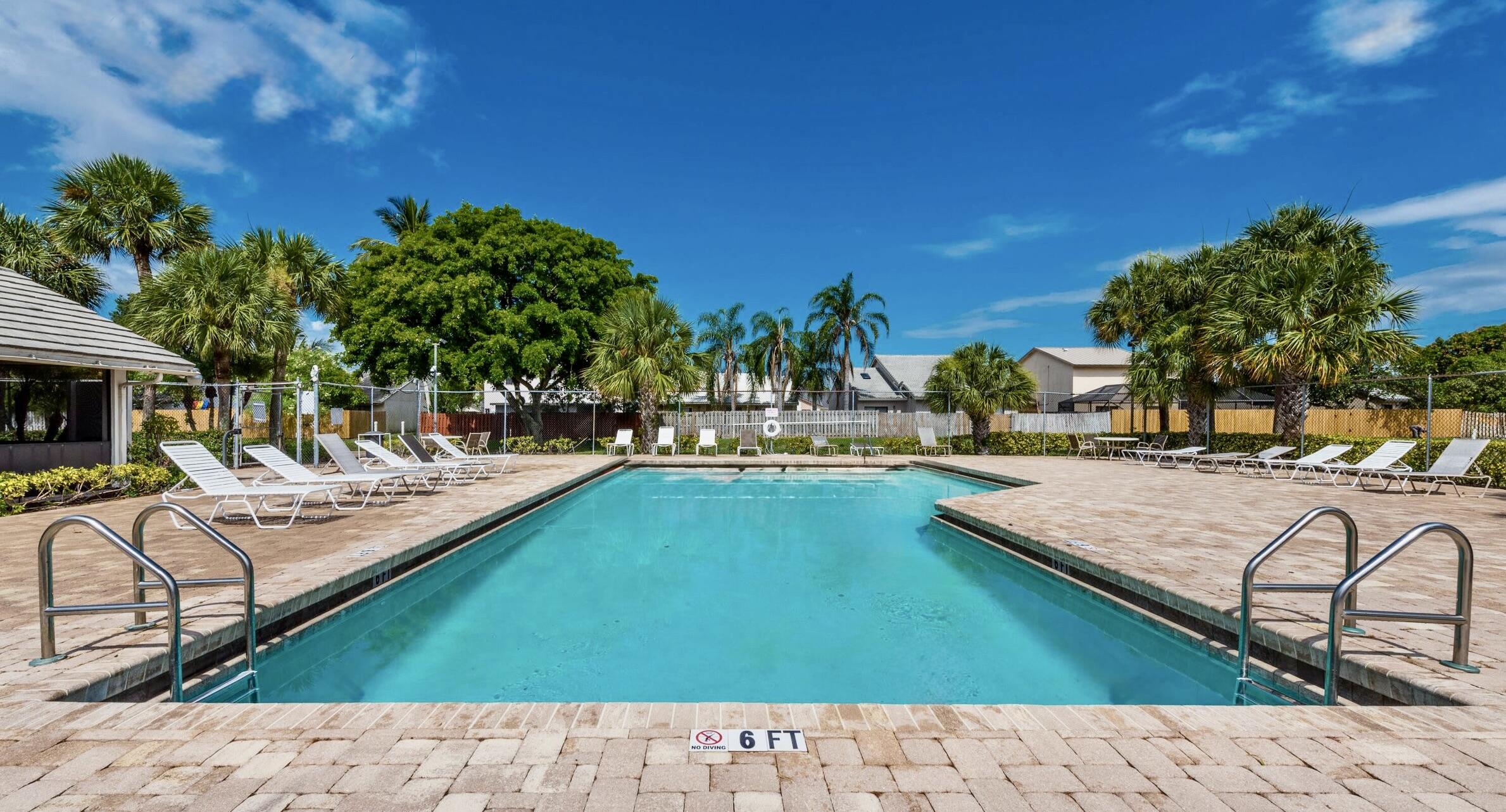 STRAWBERRY LAKES - Residential