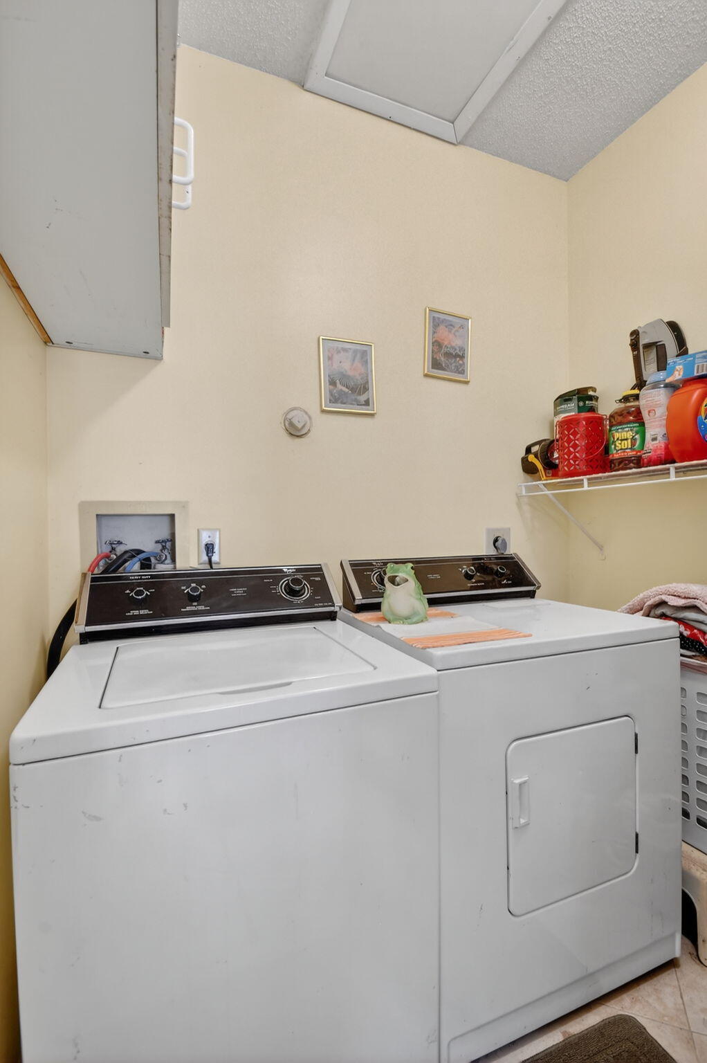 STRAWBERRY LAKES - Residential