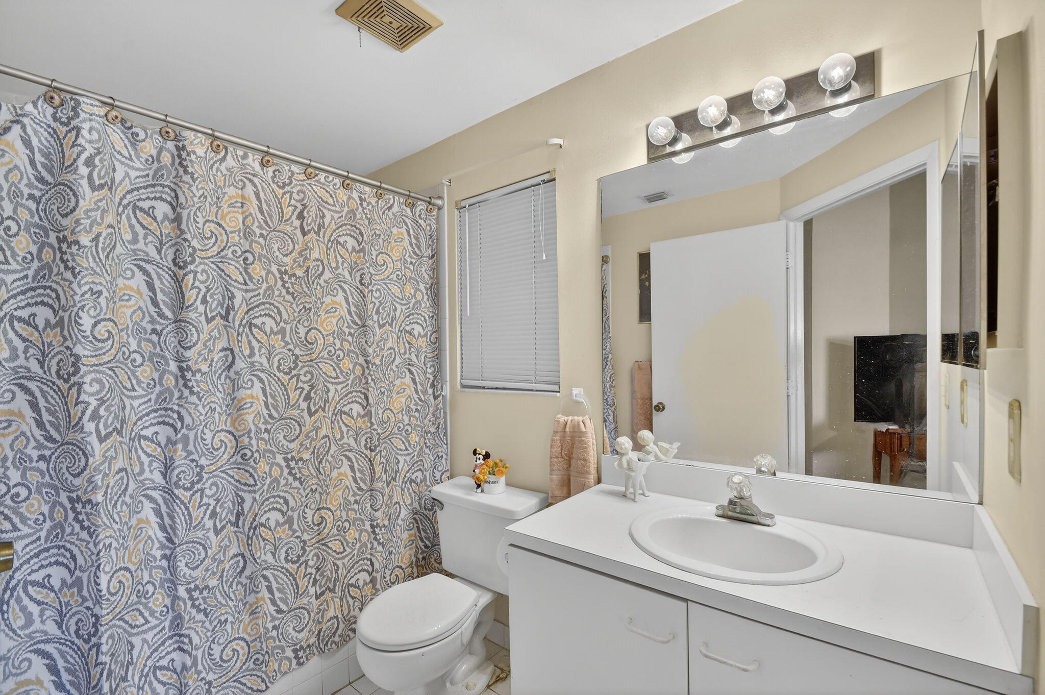 STRAWBERRY LAKES - Residential