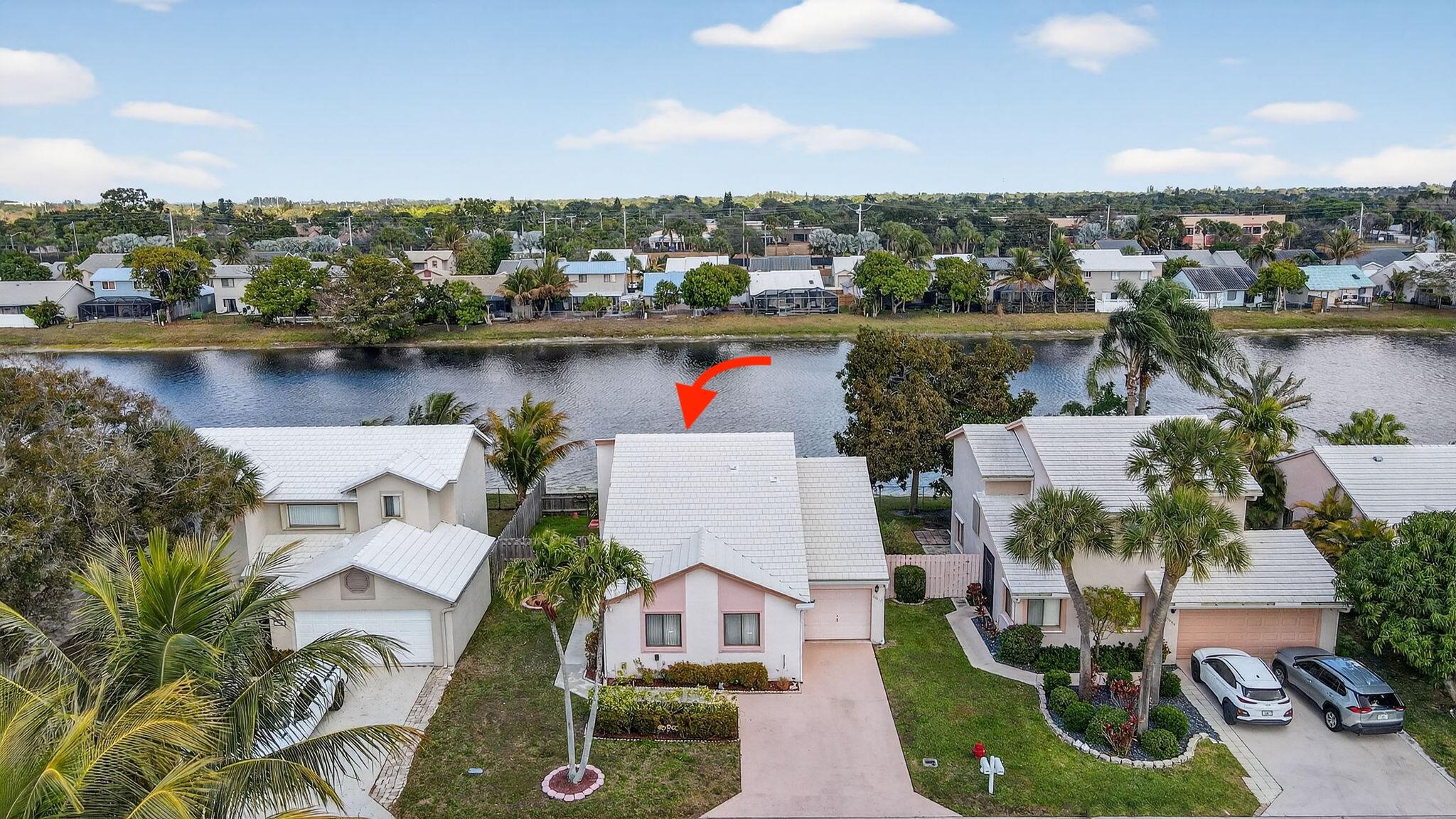 STRAWBERRY LAKES - Residential