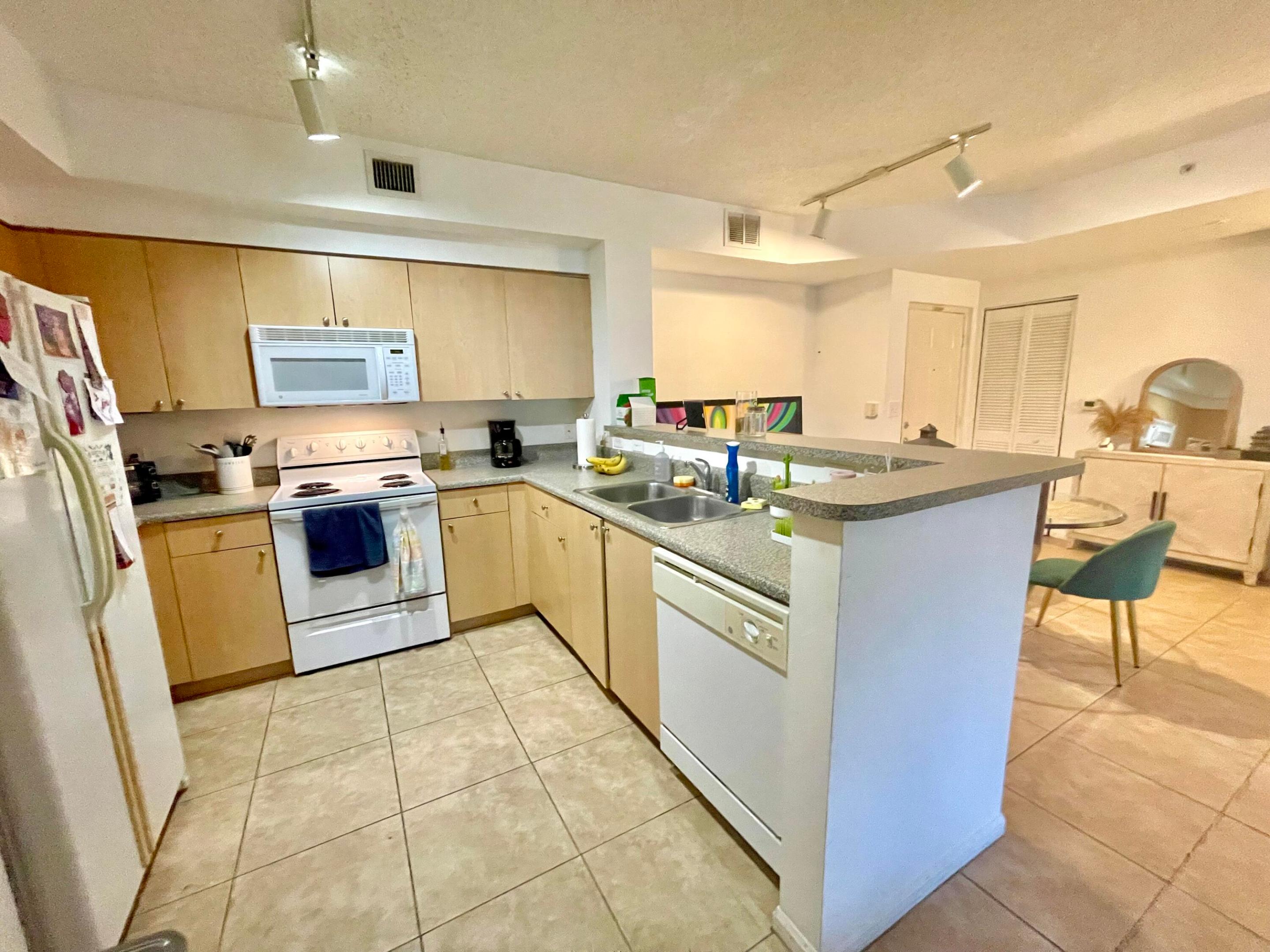 EL-AD NOB HILL CONDO - Residential Lease