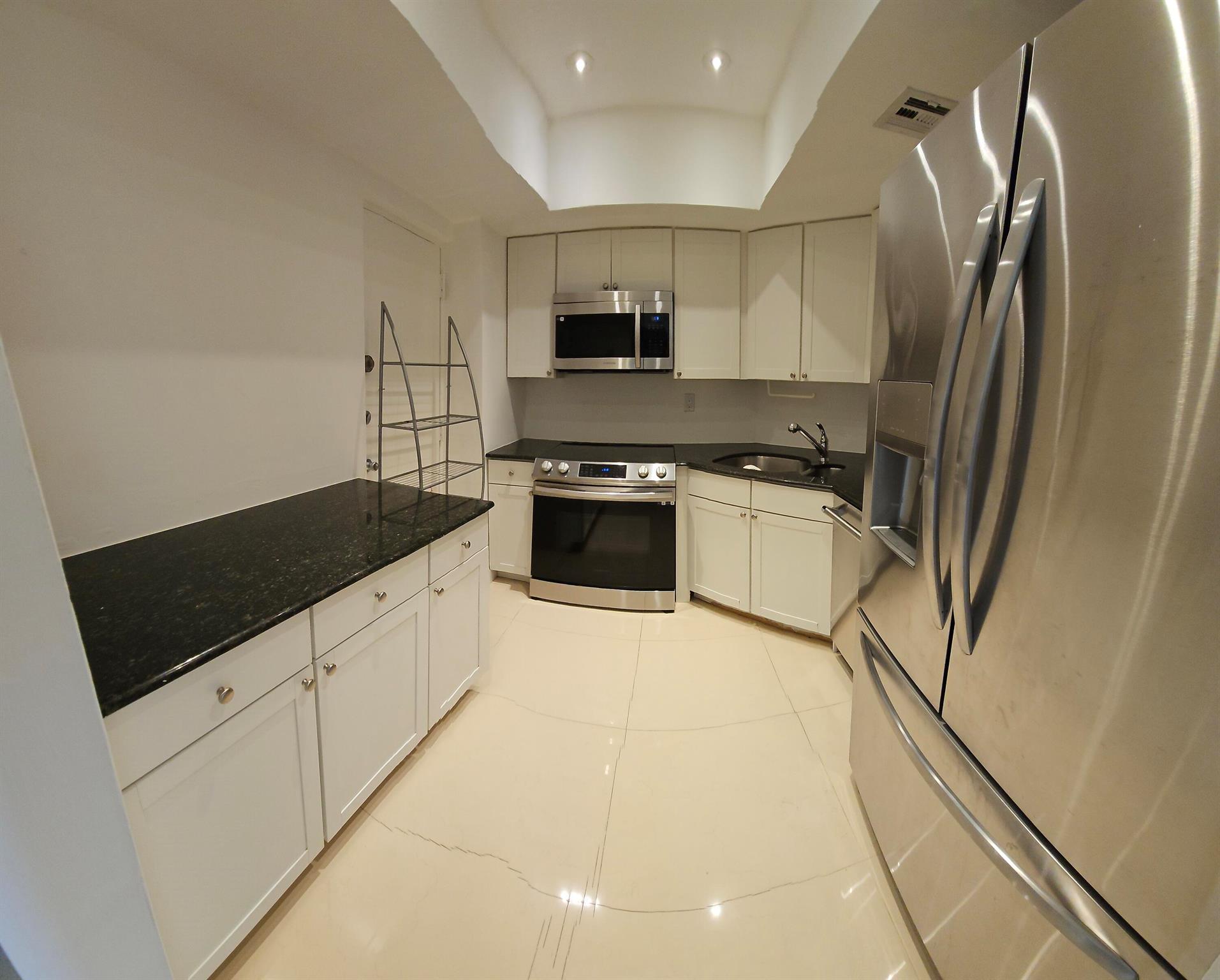 50 SW 3rd Avenue 3050