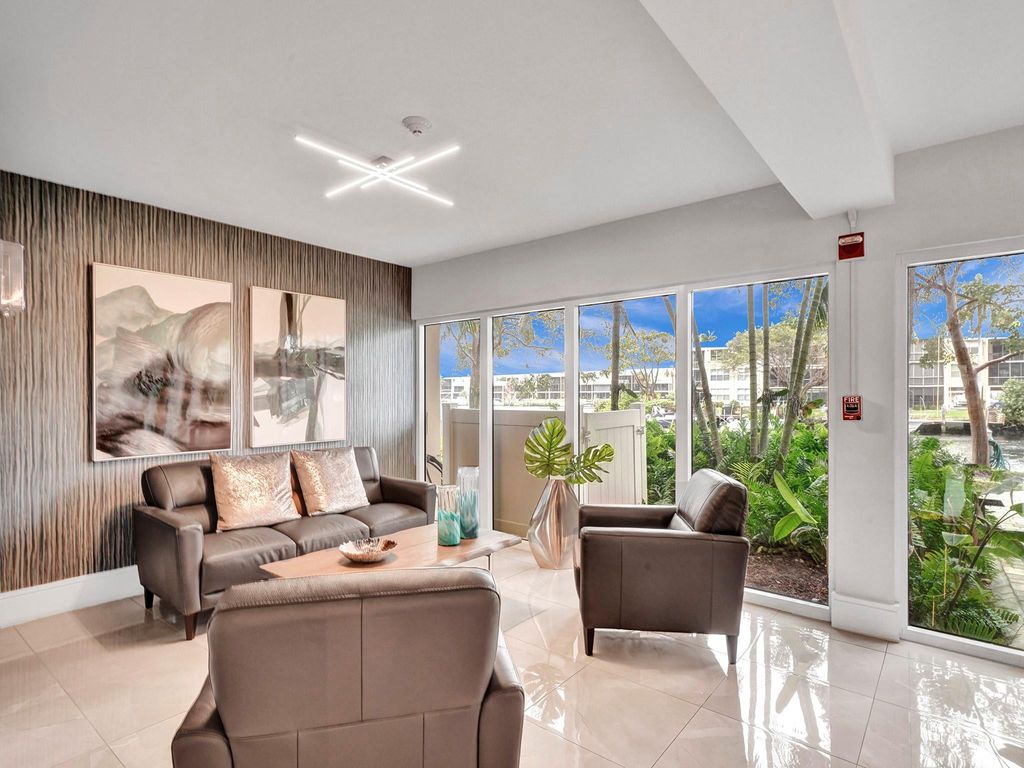 Photo of 801 S Federal Highway #804, Pompano Beach, FL 33062 (MLS # F10555357)