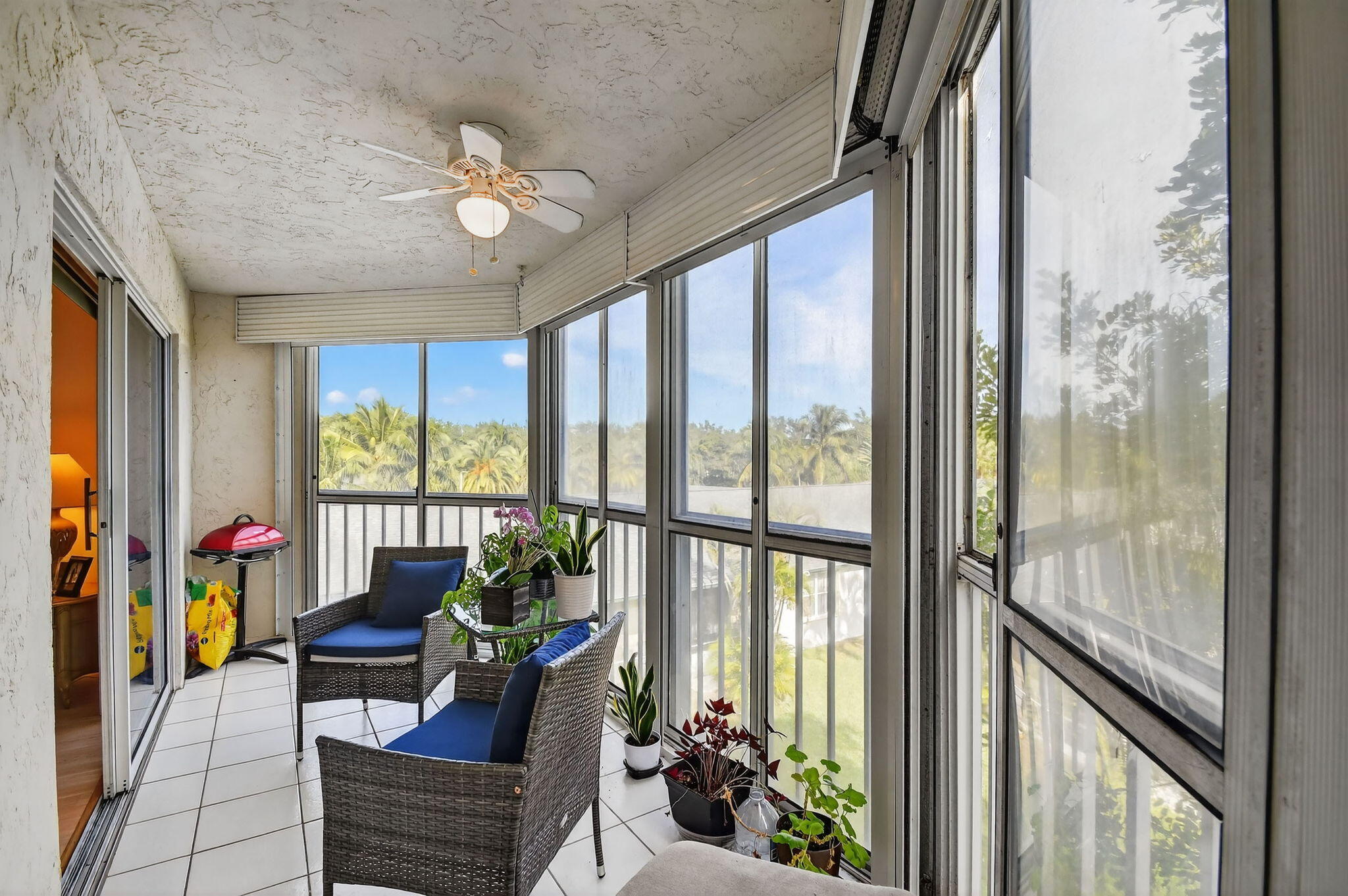 FOUNTAINVIEW AT SPRING LK - Residential Lease