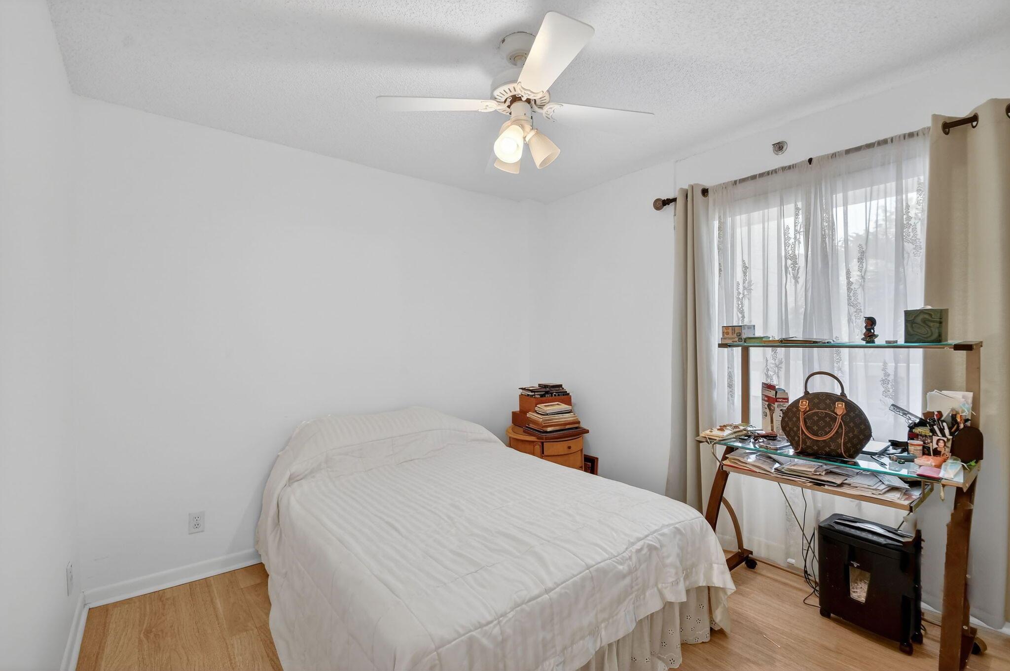 FOUNTAINVIEW AT SPRING LK - Residential Lease