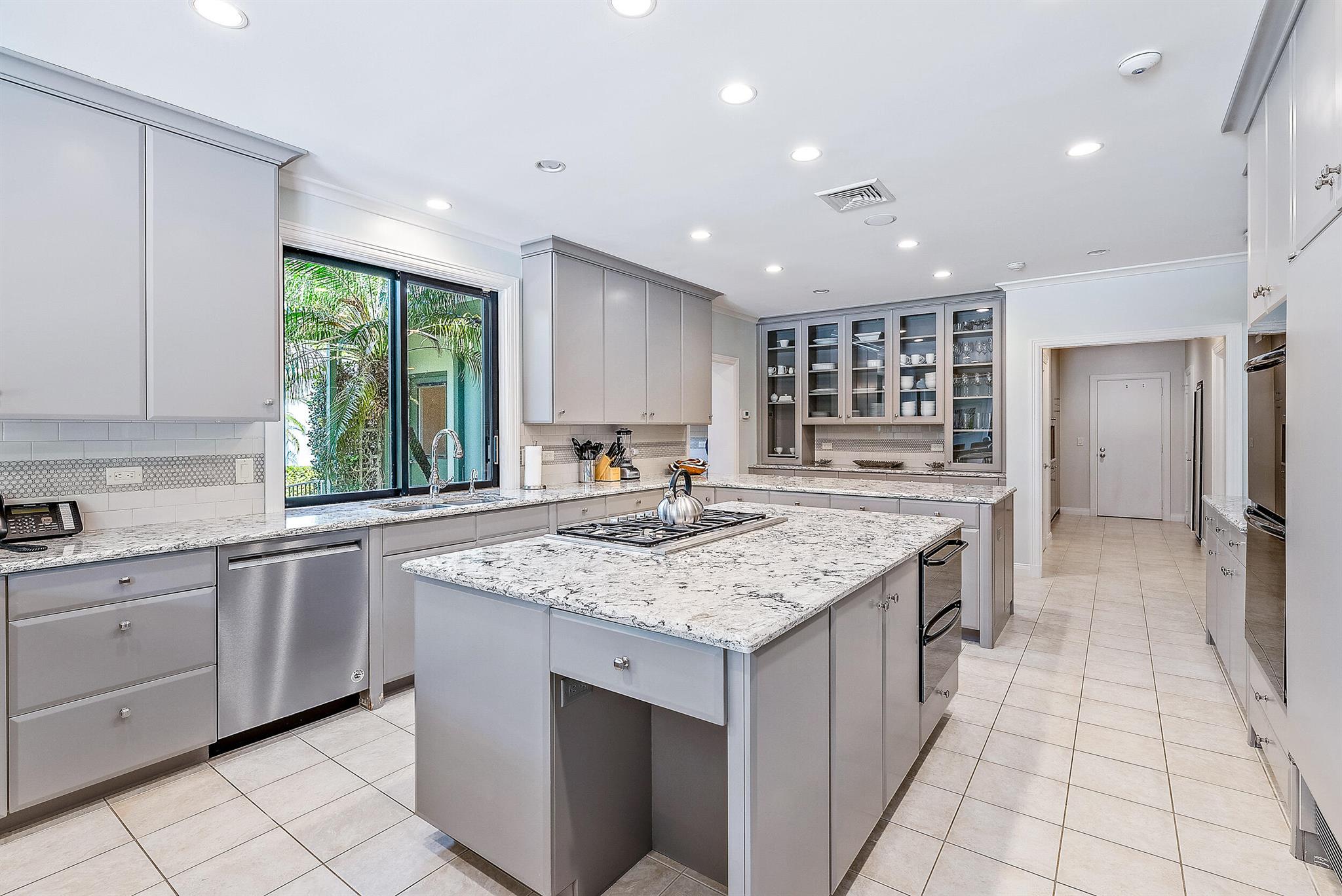 JUPITER ISLAND - Residential Lease