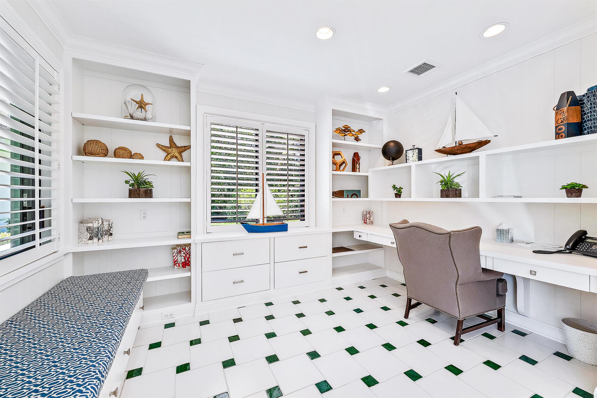 JUPITER ISLAND - Residential Lease