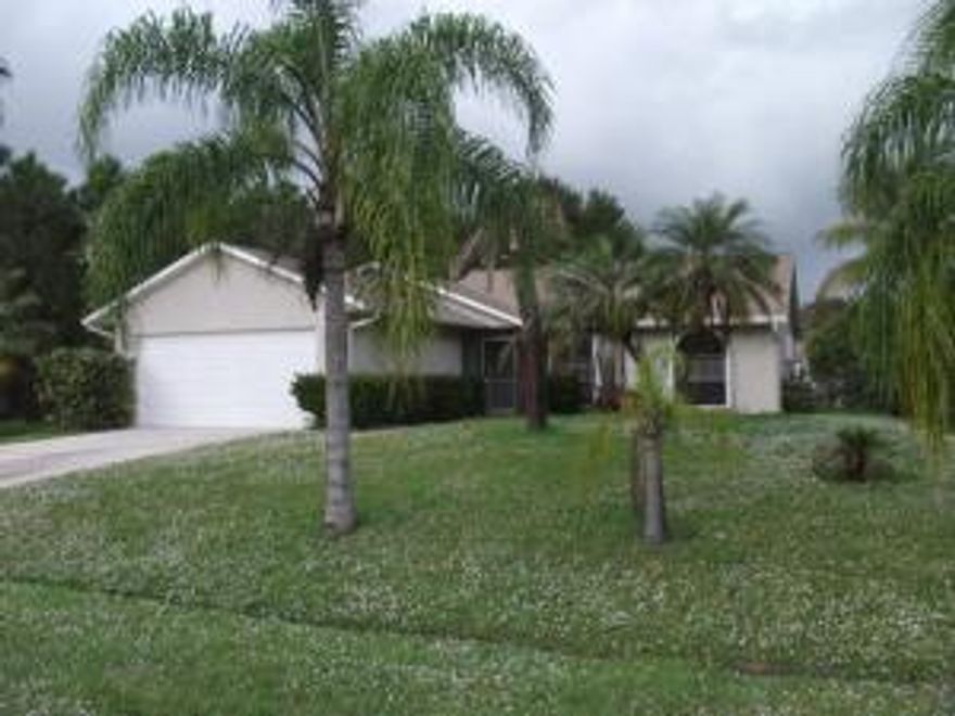 Nice open layout, split floor plan, master has separate tub and shower, vaulted ceilings with skylights and a large screened in patio. Shed in backyard for extra storage. Ceramic tile throughout. Washer/dryer provided as courtesy, any repairs to them at tenants expense.