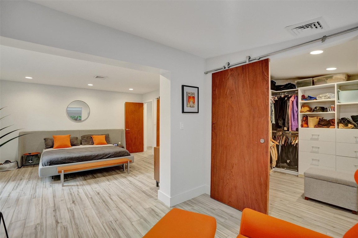 HILLSBORO SHORES SEC B - Residential