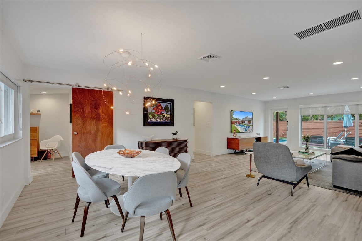 HILLSBORO SHORES SEC B - Residential