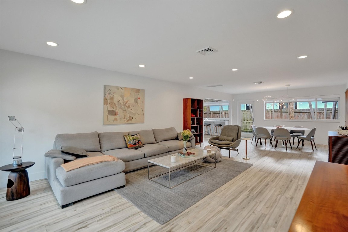 HILLSBORO SHORES SEC B - Residential