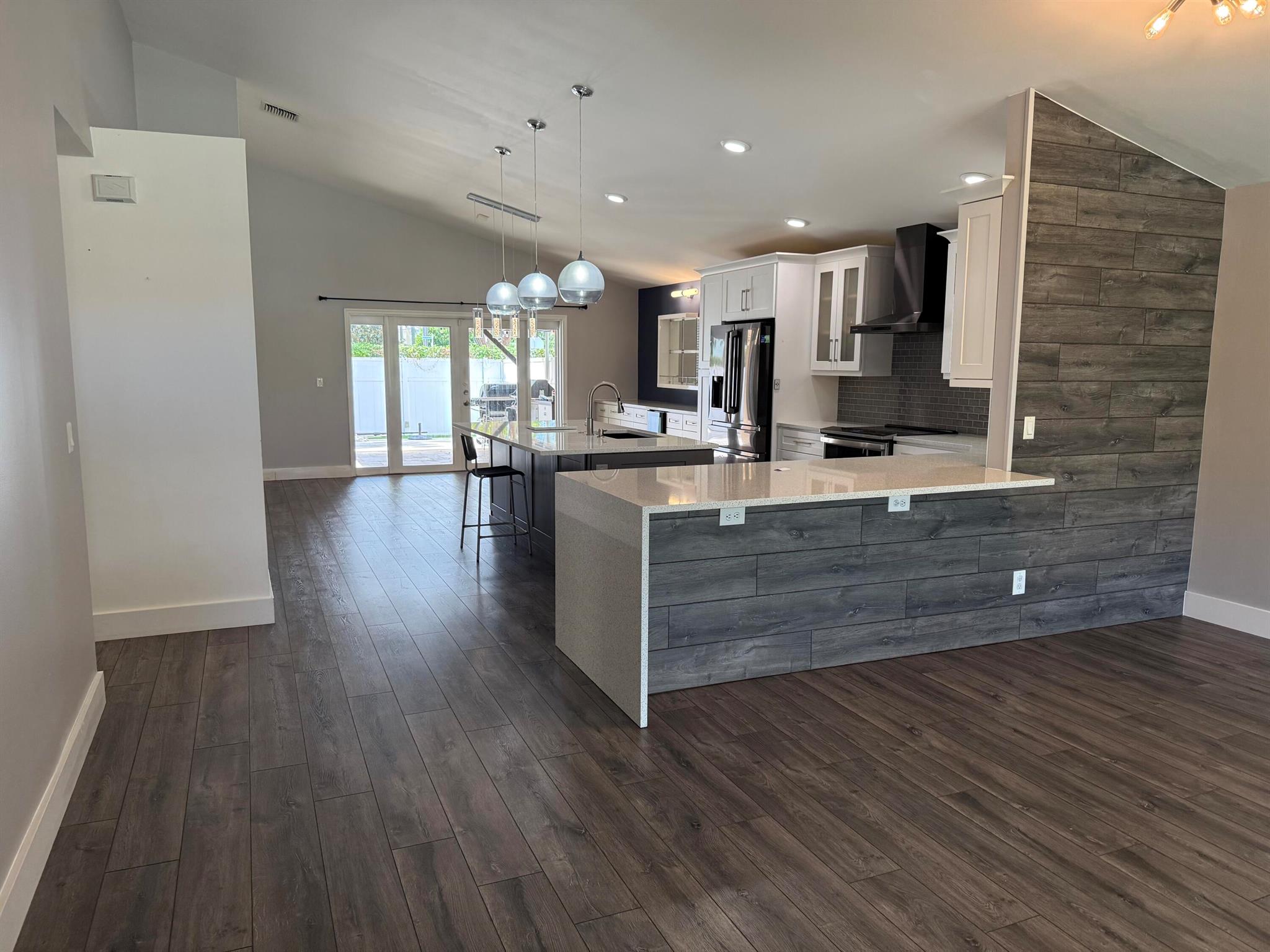 NAUTICA PL 1 - Residential Lease