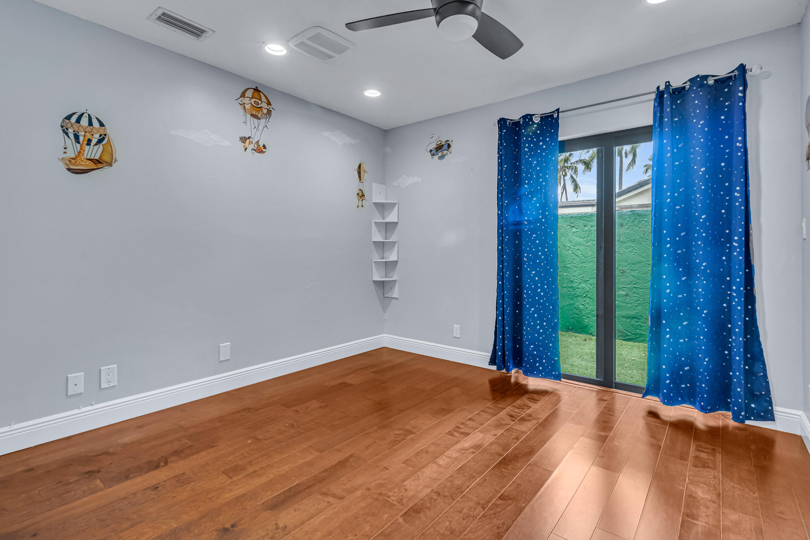 JACARANDA LAKES SECTION SEVEN - Residential