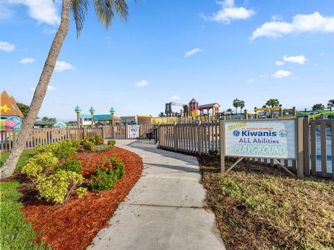 Tiny photo for 1916 RIO VISTA Drive, Fort Pierce, FL 34949 (MLS # B26088585)