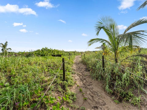 Tiny photo for 1916 RIO VISTA Drive, Fort Pierce, FL 34949 (MLS # B26088585)