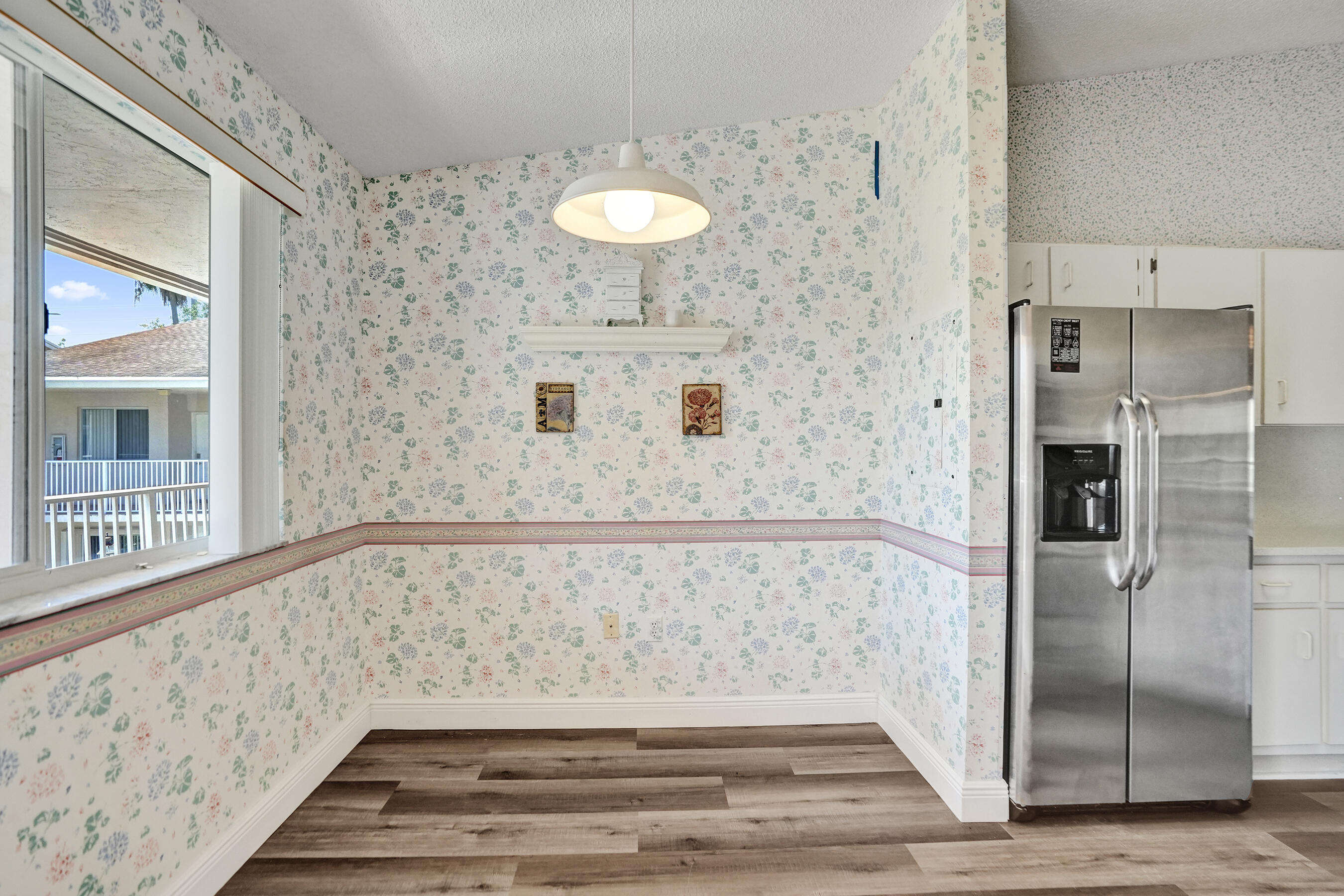 TRENT CONDOMINIUM - Residential