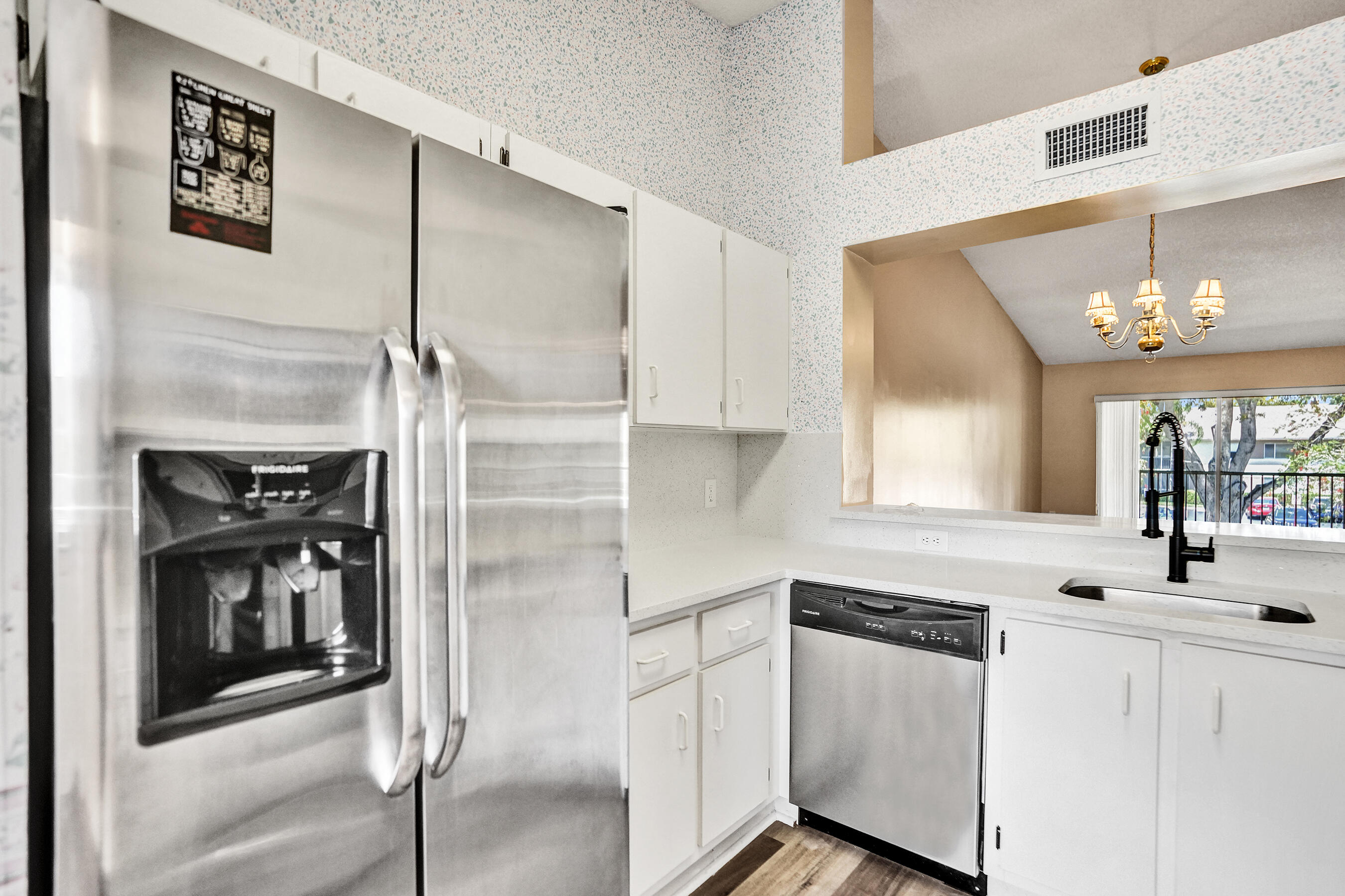 TRENT CONDOMINIUM - Residential