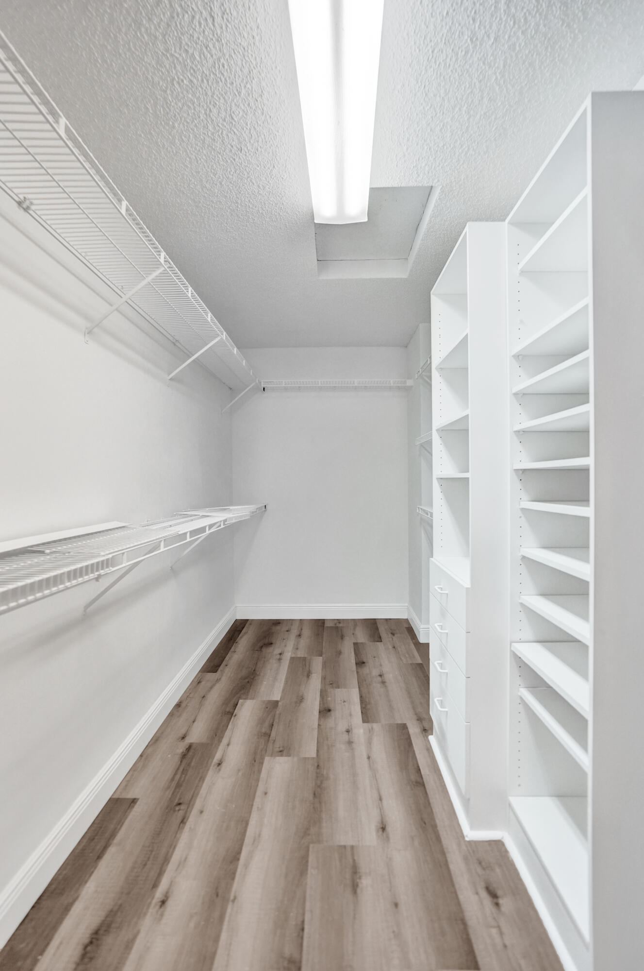 TRENT CONDOMINIUM - Residential