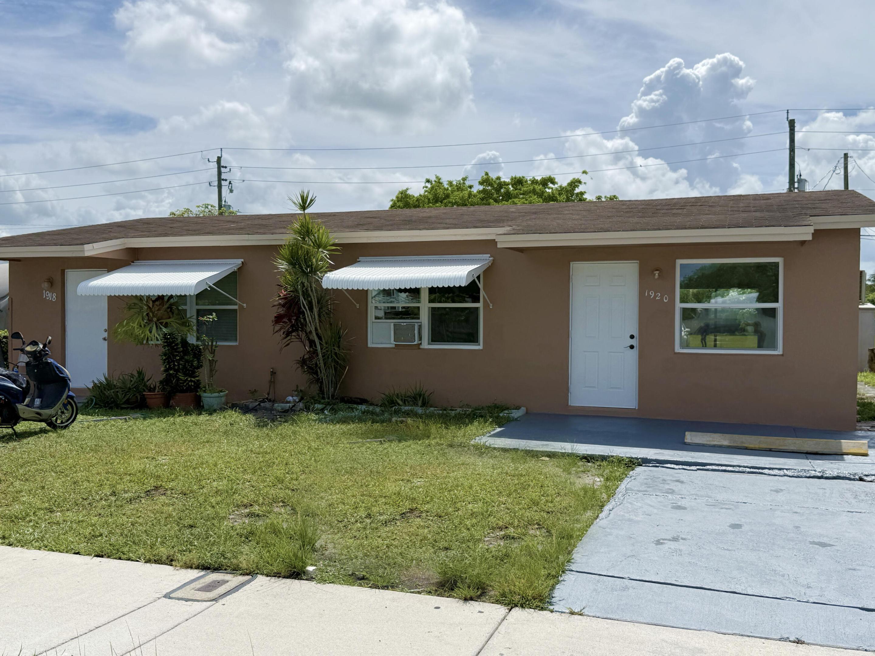 ROCK HILL SEC - Residential Lease
