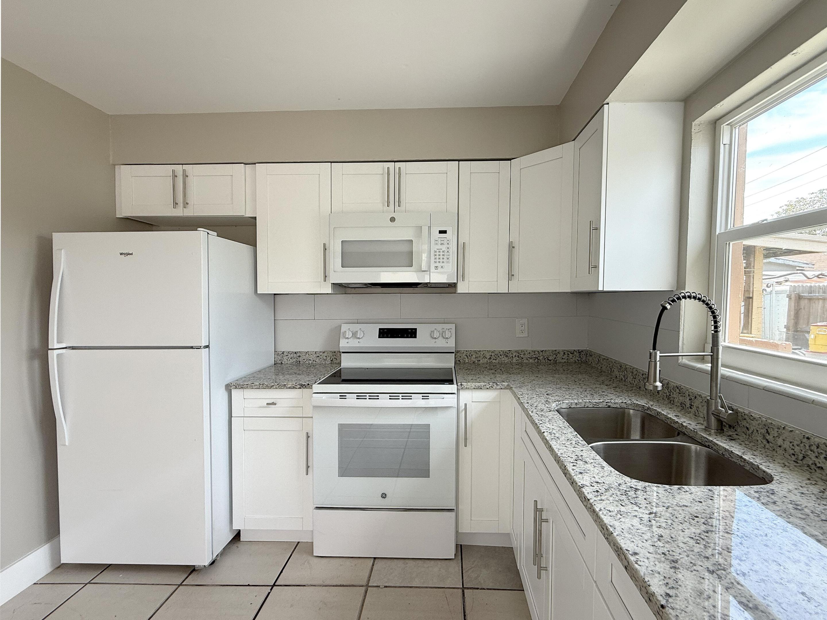 ROCK HILL SEC - Residential Lease