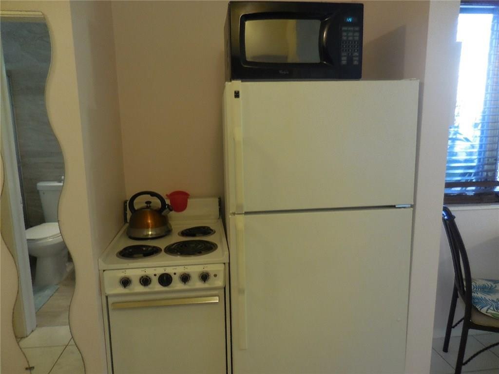 Lakeside 23-38 B - Residential Lease