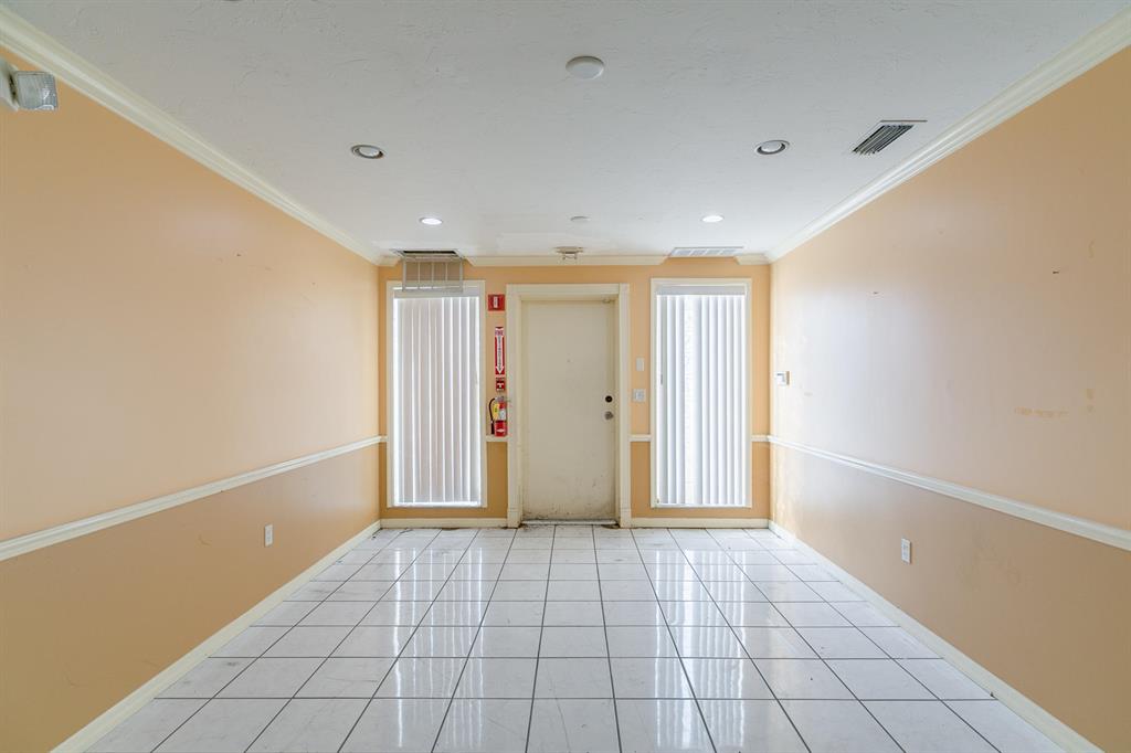 A. A. BERRYS PLAT - Commercial Sale