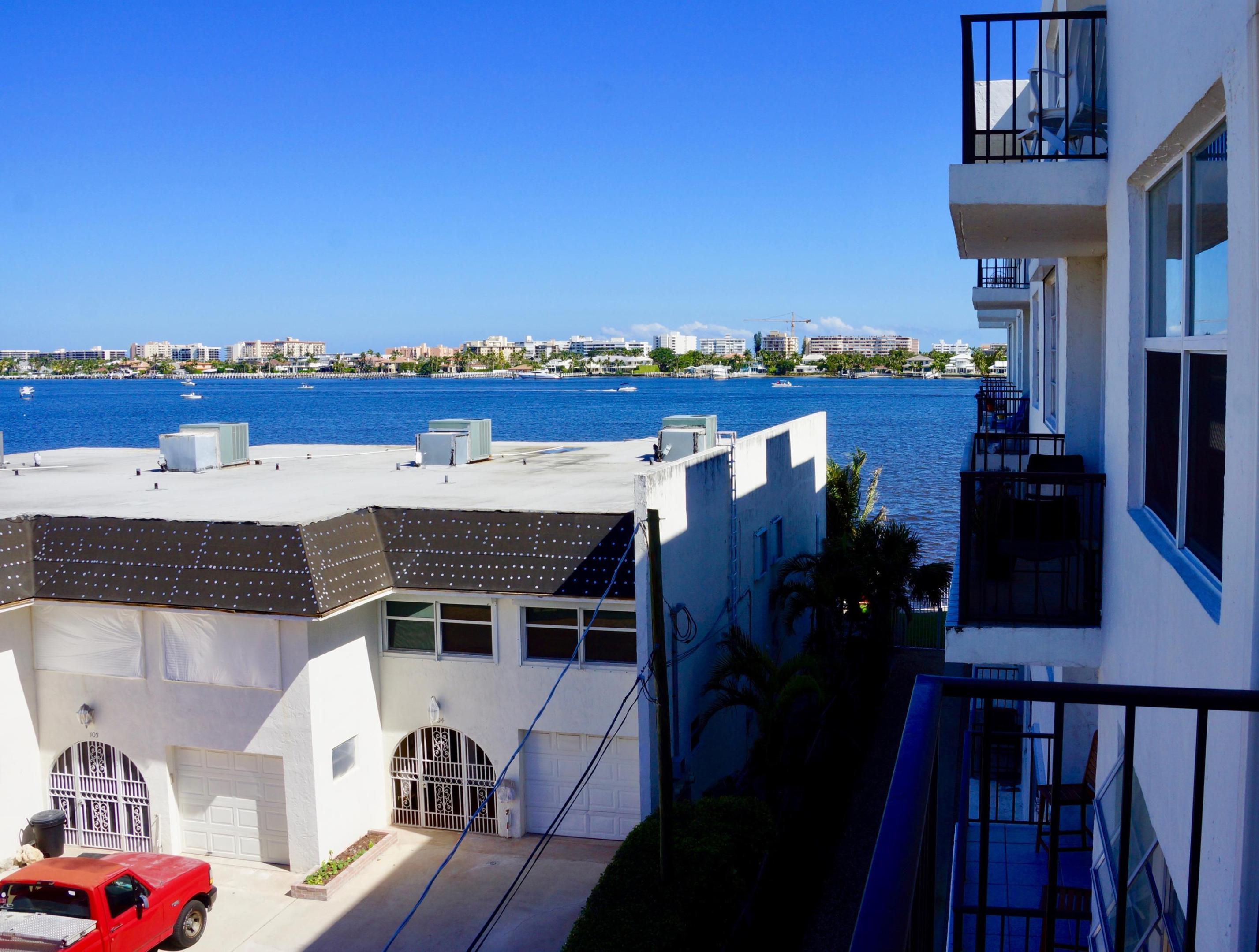 301 Croton Avenue 406