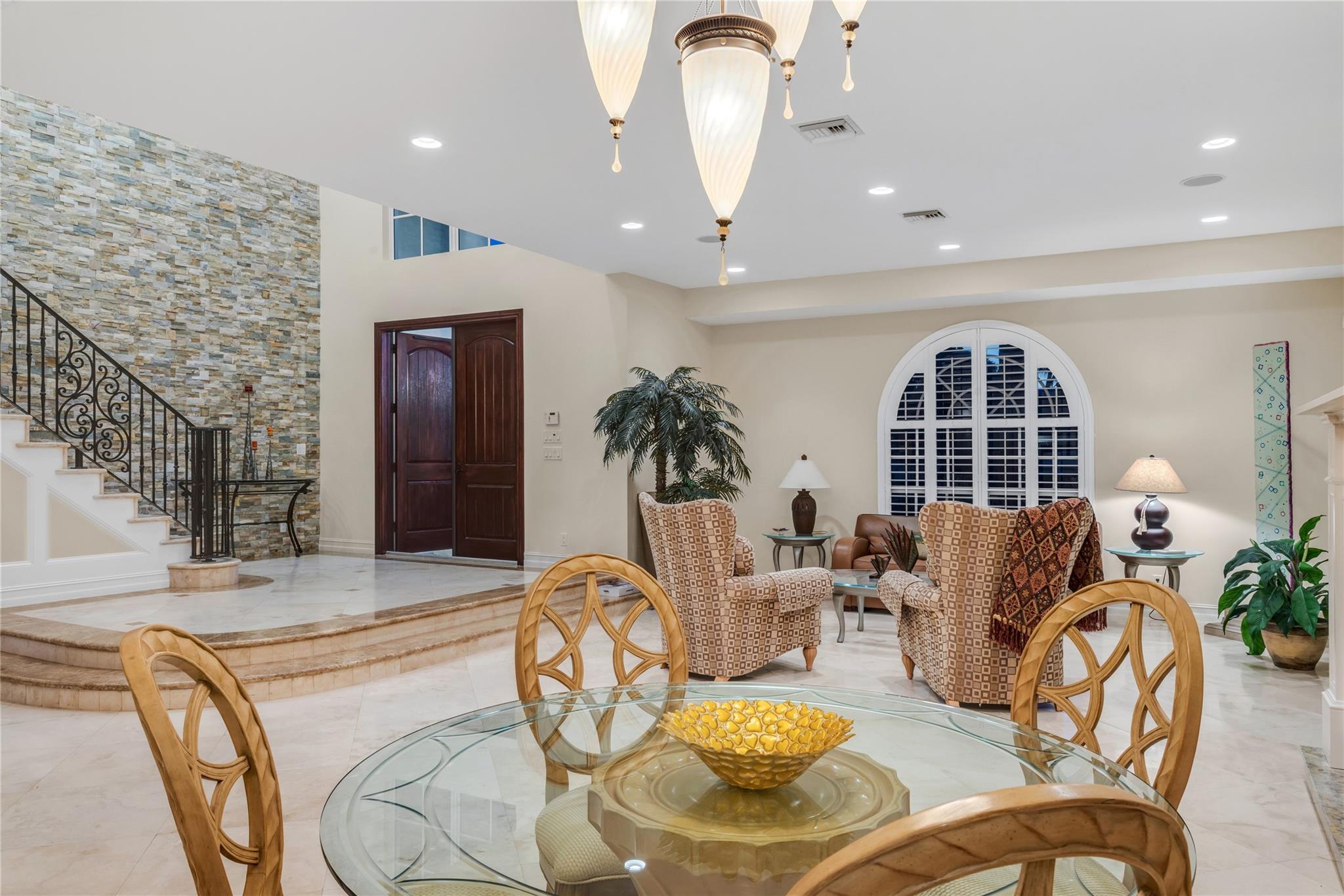 Lake Placid 35-23 B - Residential