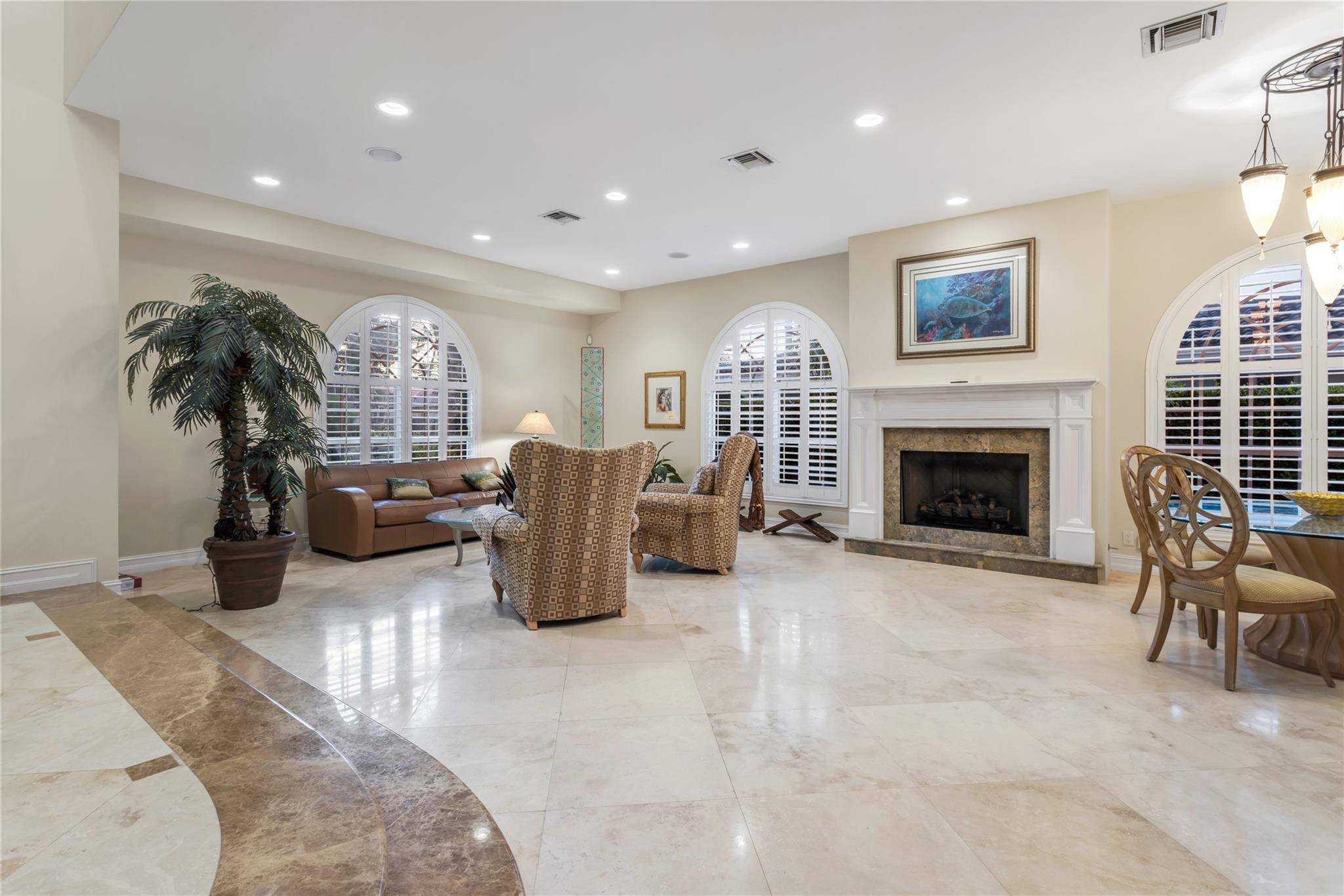 Lake Placid 35-23 B - Residential