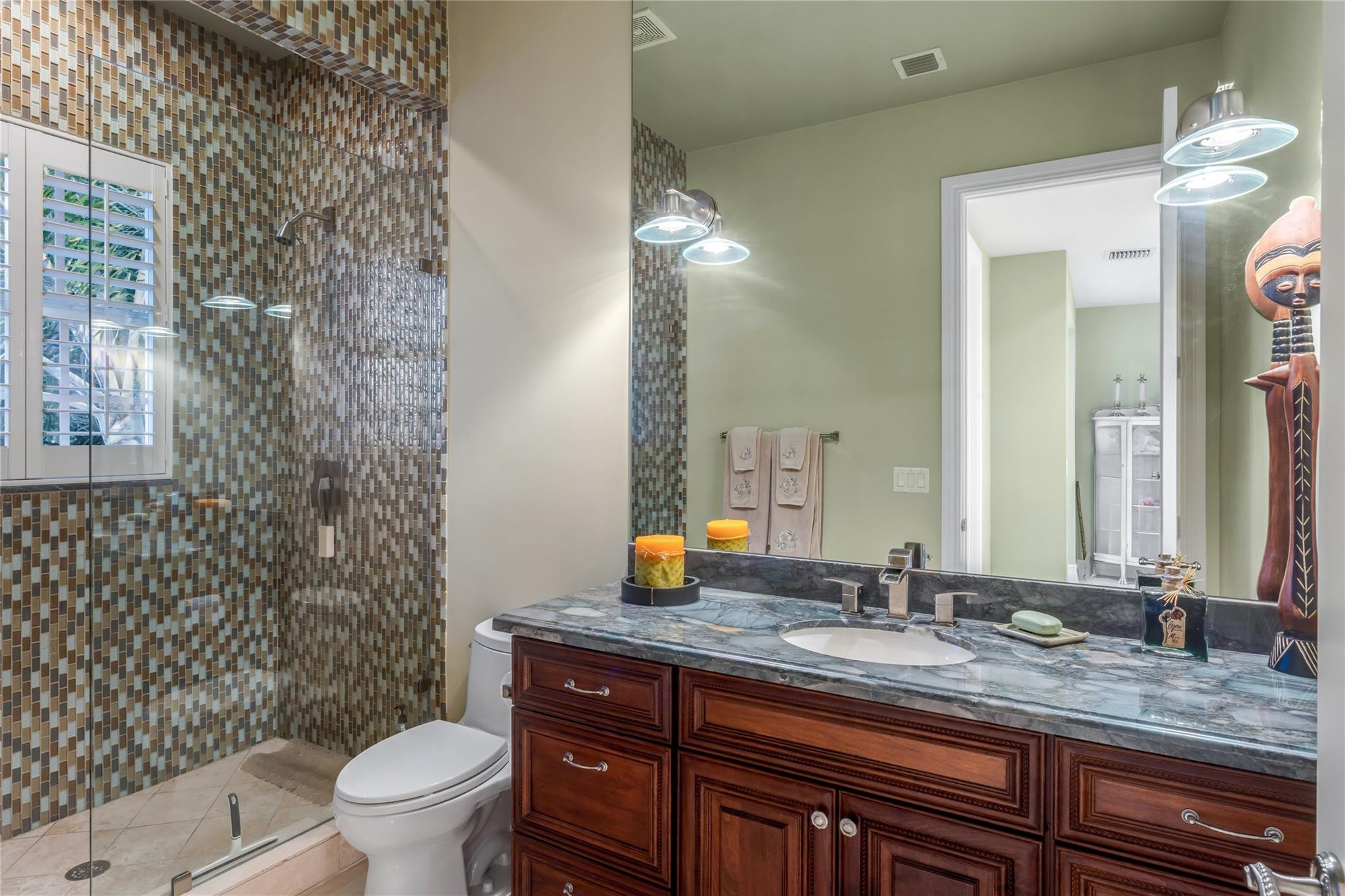 Lake Placid 35-23 B - Residential