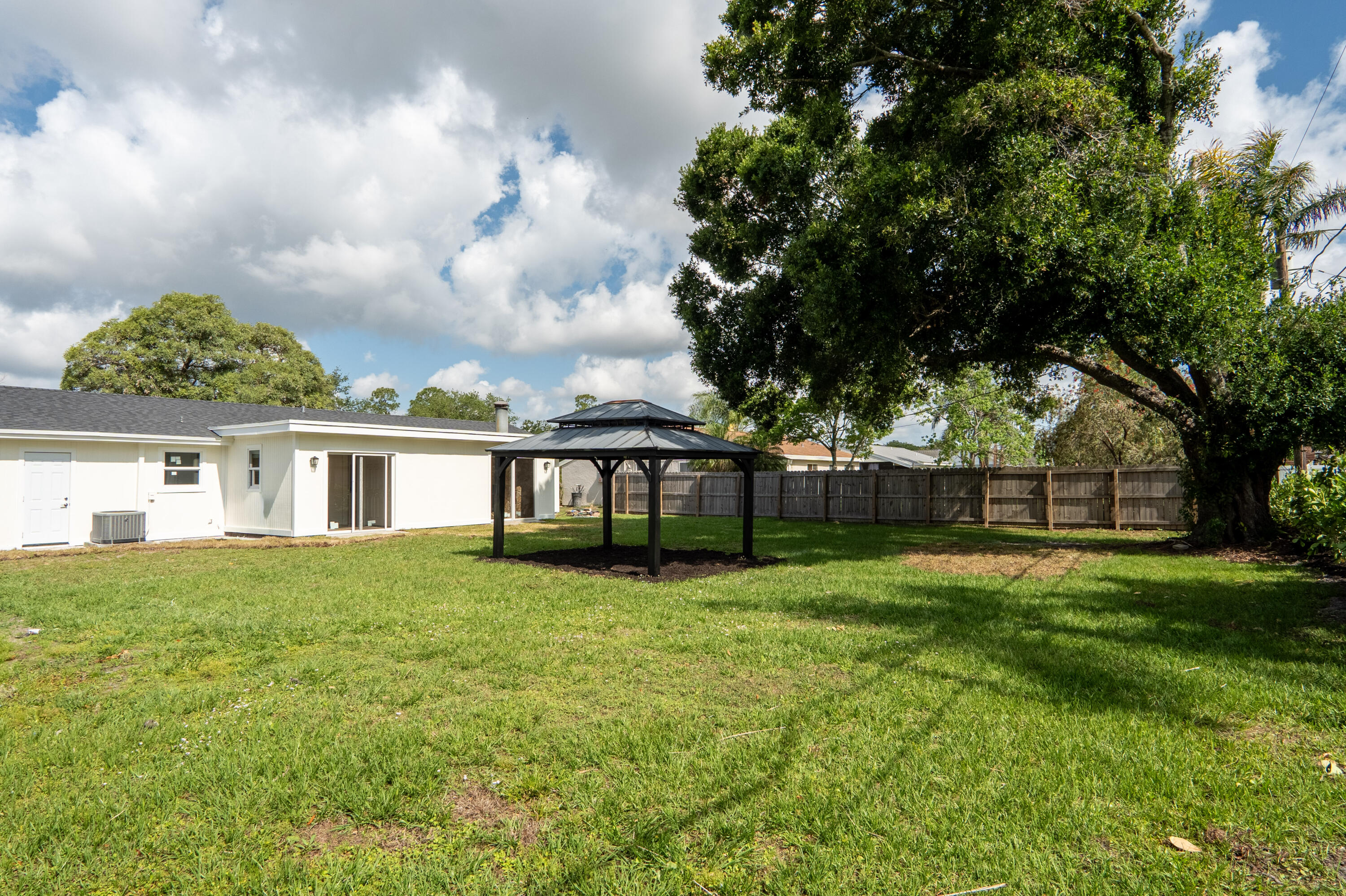 PORT ST LUCIE SECTION 13 - Residential