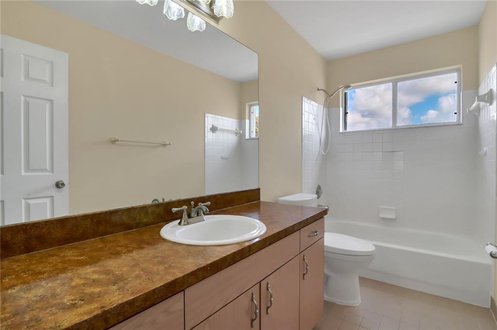 Coquina Lakes /Riverglen - Residential