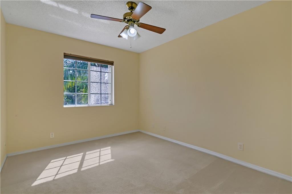 Coquina Lakes /Riverglen - Residential