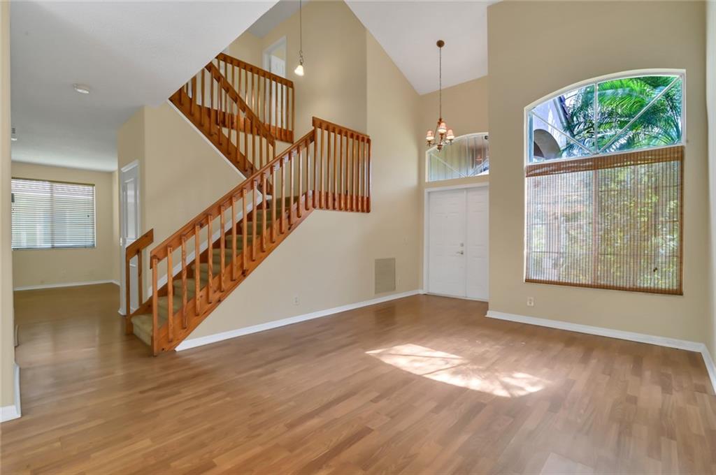 Coquina Lakes /Riverglen - Residential