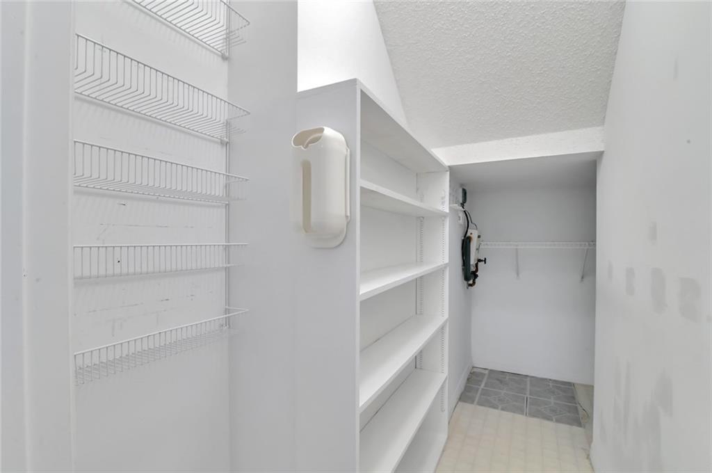 Coquina Lakes /Riverglen - Residential